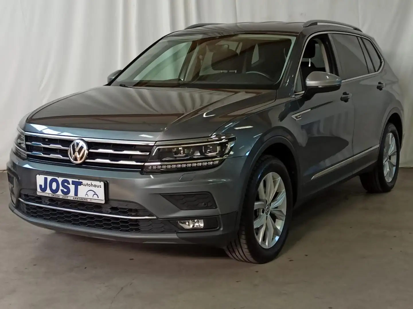 Volkswagen Tiguan Allspace Allspace Highline 2.0 TDI DSG 4M 7-Sitzer Navi AHK Kessy EasyOpen Grau - 1