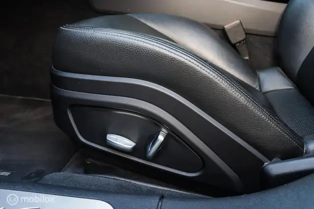Porsche Panamera view 12