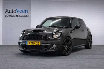 Mini 1.6 Westminster (PANO, STOELVERWARMING, LEDER