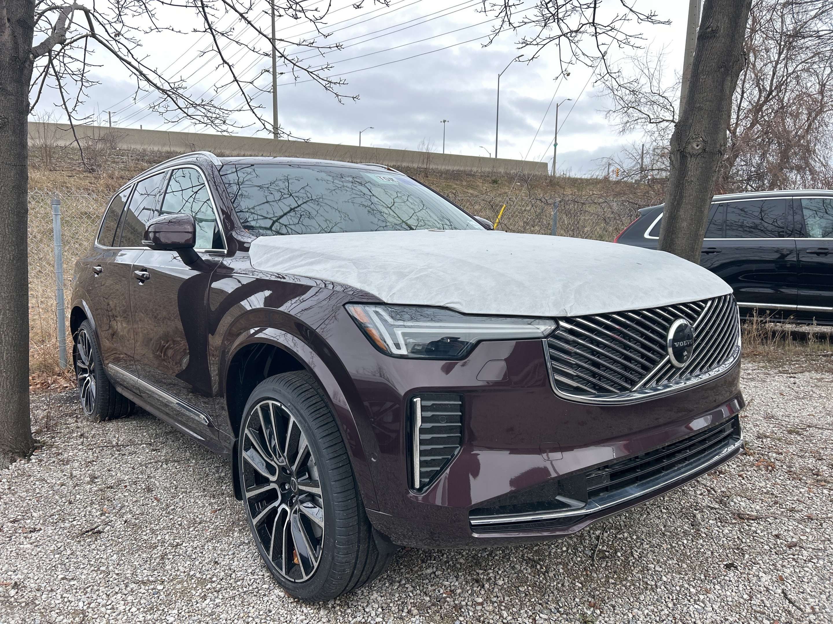 2026 Volvo XC90 B6 AWD Ultra Bright Theme 7-Seater alt 5