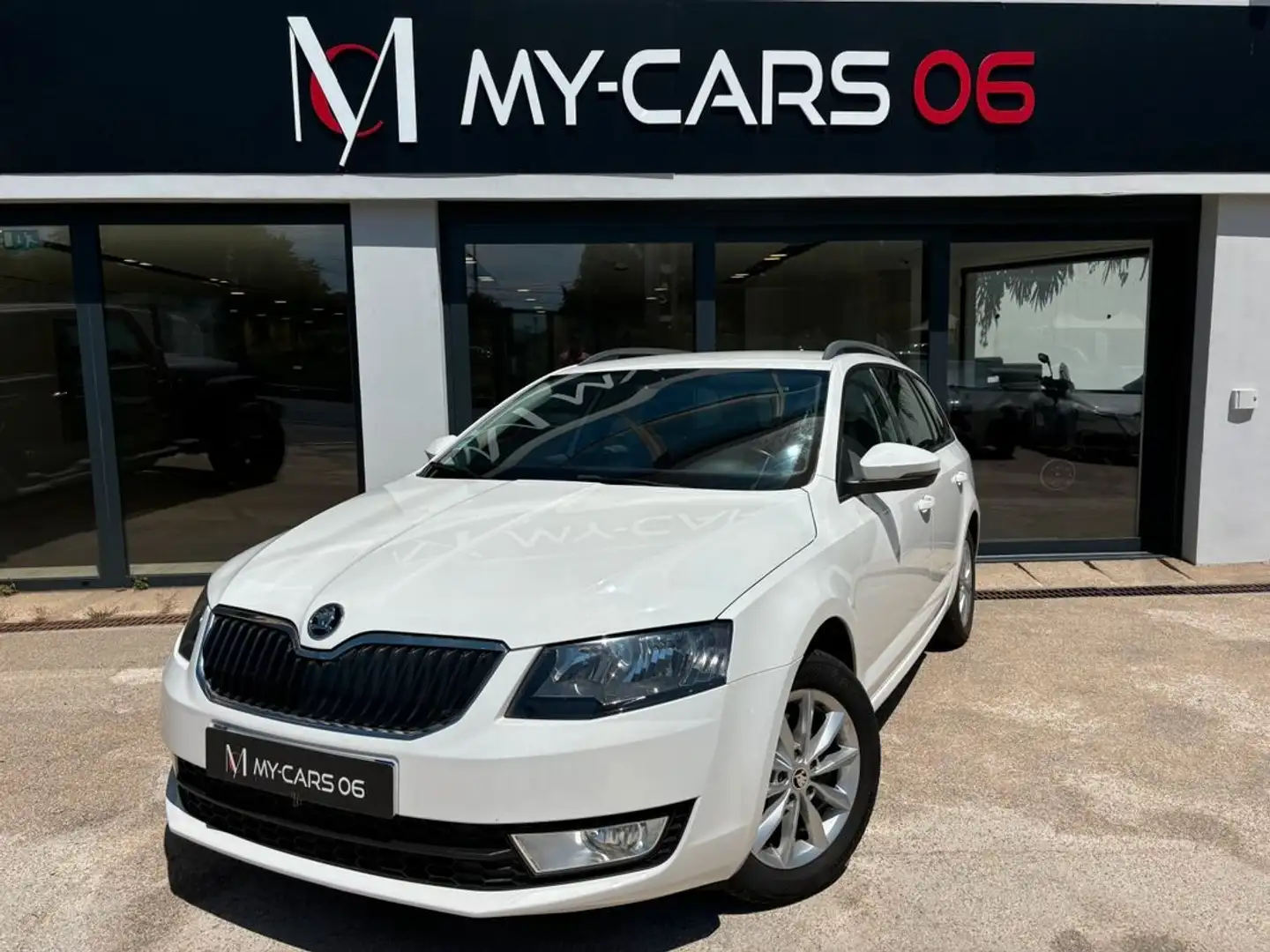 Skoda Octavia Combi Style 2.0 TDI 150ch DSG6 Blanc - 1