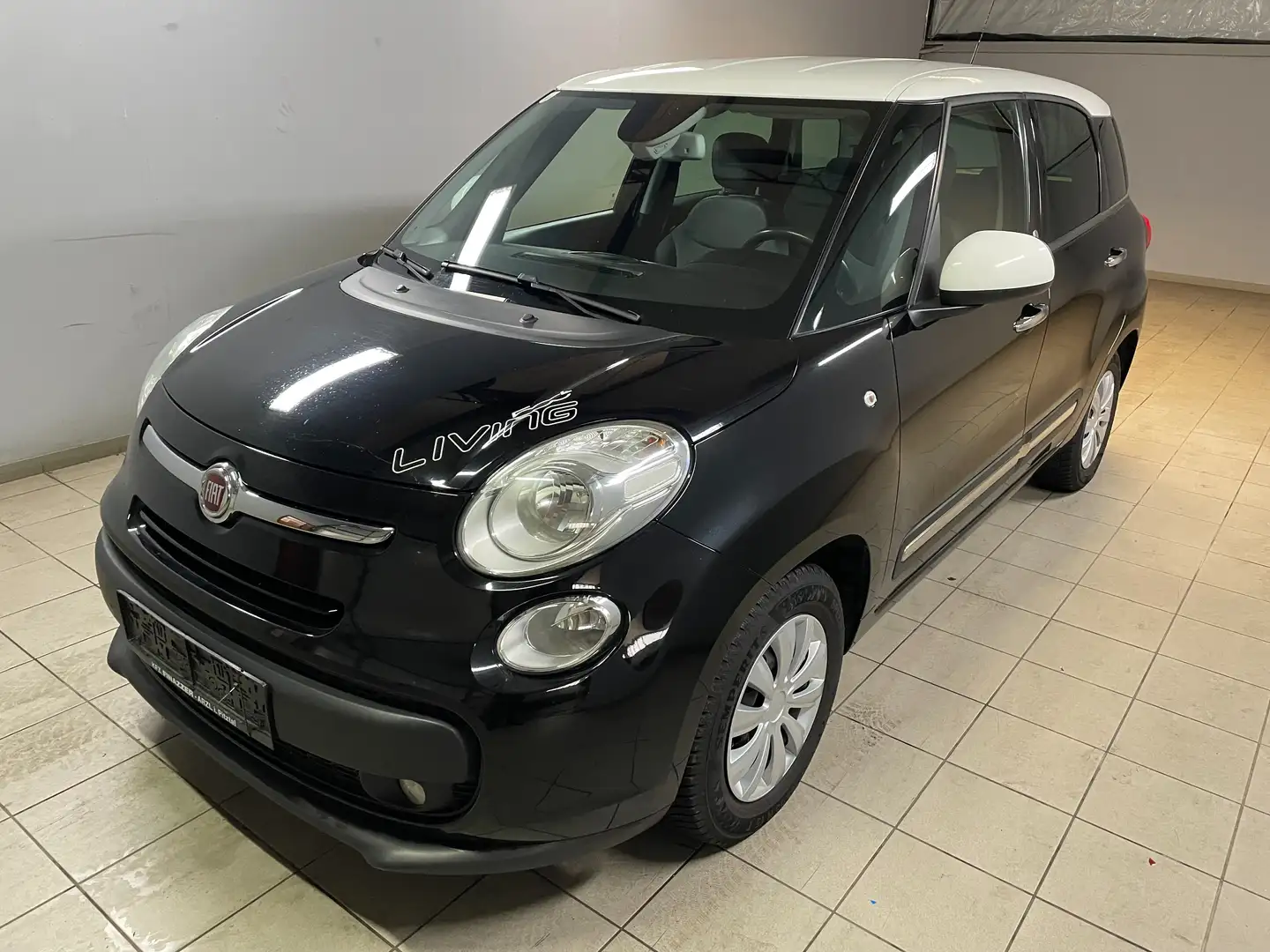 Fiat 500L Lounge | 7 Sitzer Schwarz - 1