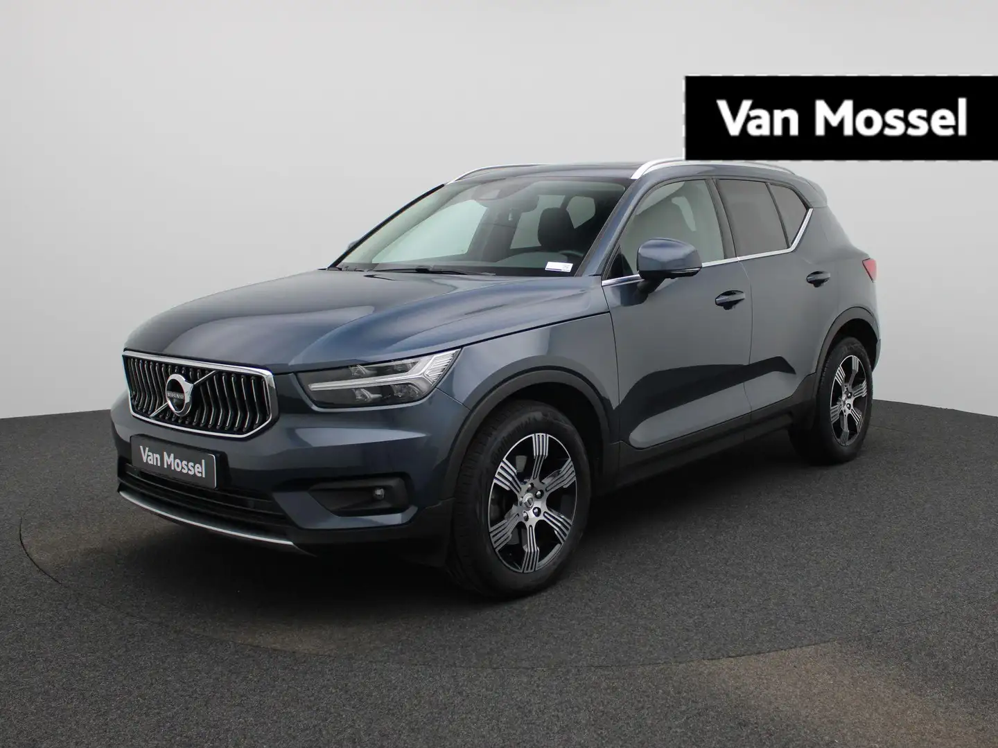 Volvo XC40 B4 AWD Geartronic Inscription PANO DAK | NAVI | LE Blau - 1