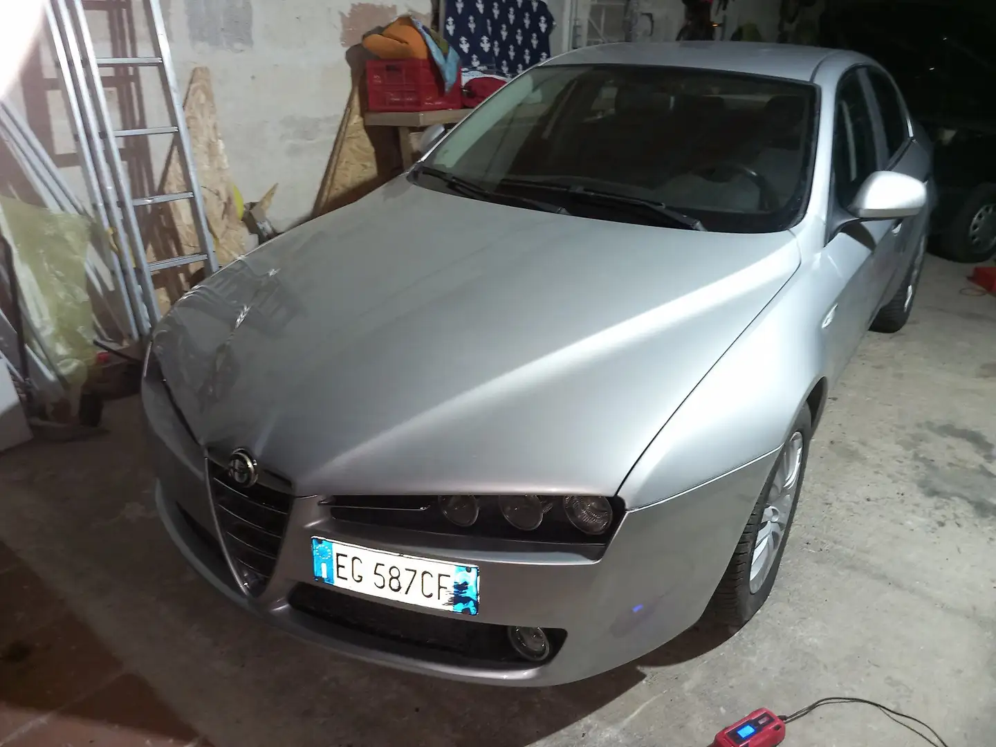 Alfa Romeo 159 Srebrny - 1