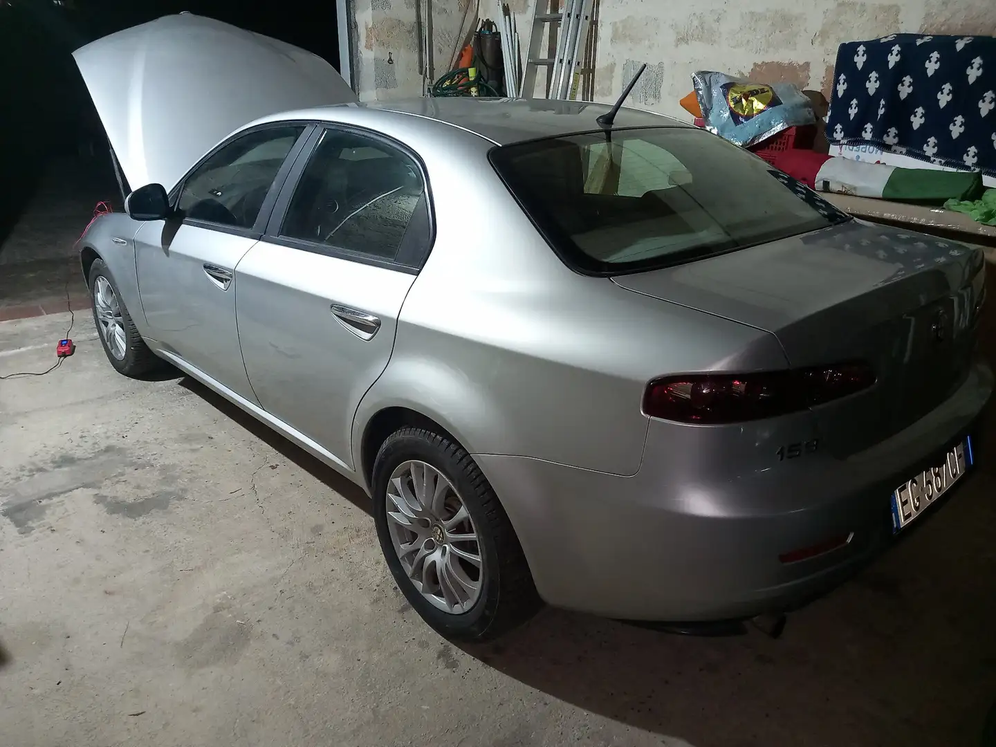 Alfa Romeo 159 Срібний - 2