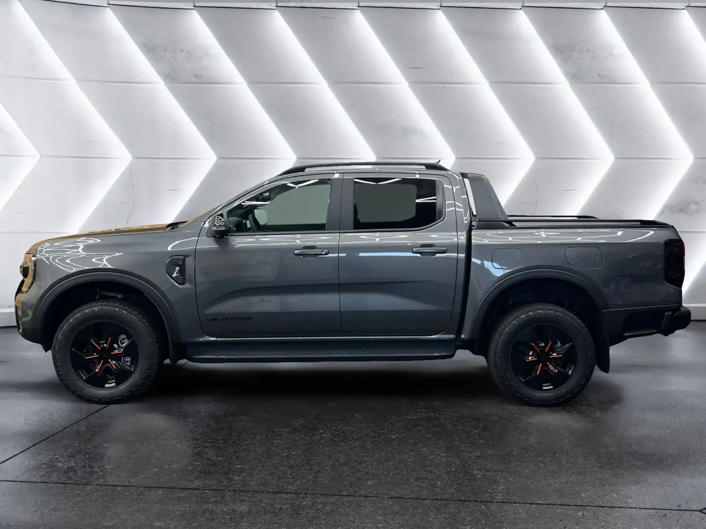 Ford Ranger DoKa Wildtrak PHEV e-4WD **inkl. Rollo** Grau - 2