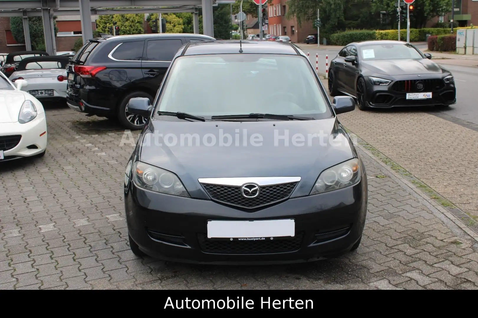 Mazda 2 Lim. 1.4 Active*KLIMA* Gris - 2