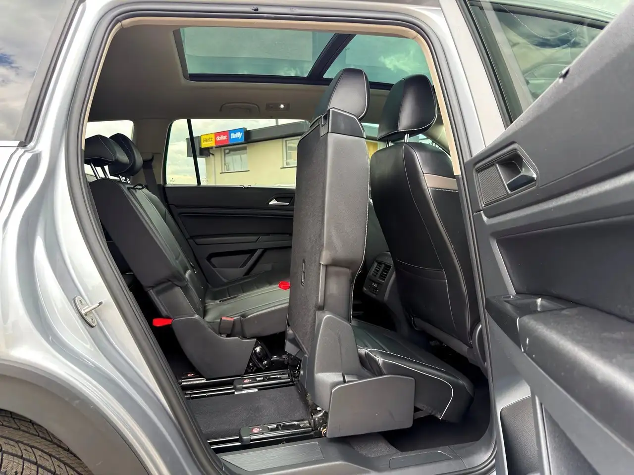 Volkswagen Atlas снимка Volkswagen Atlas