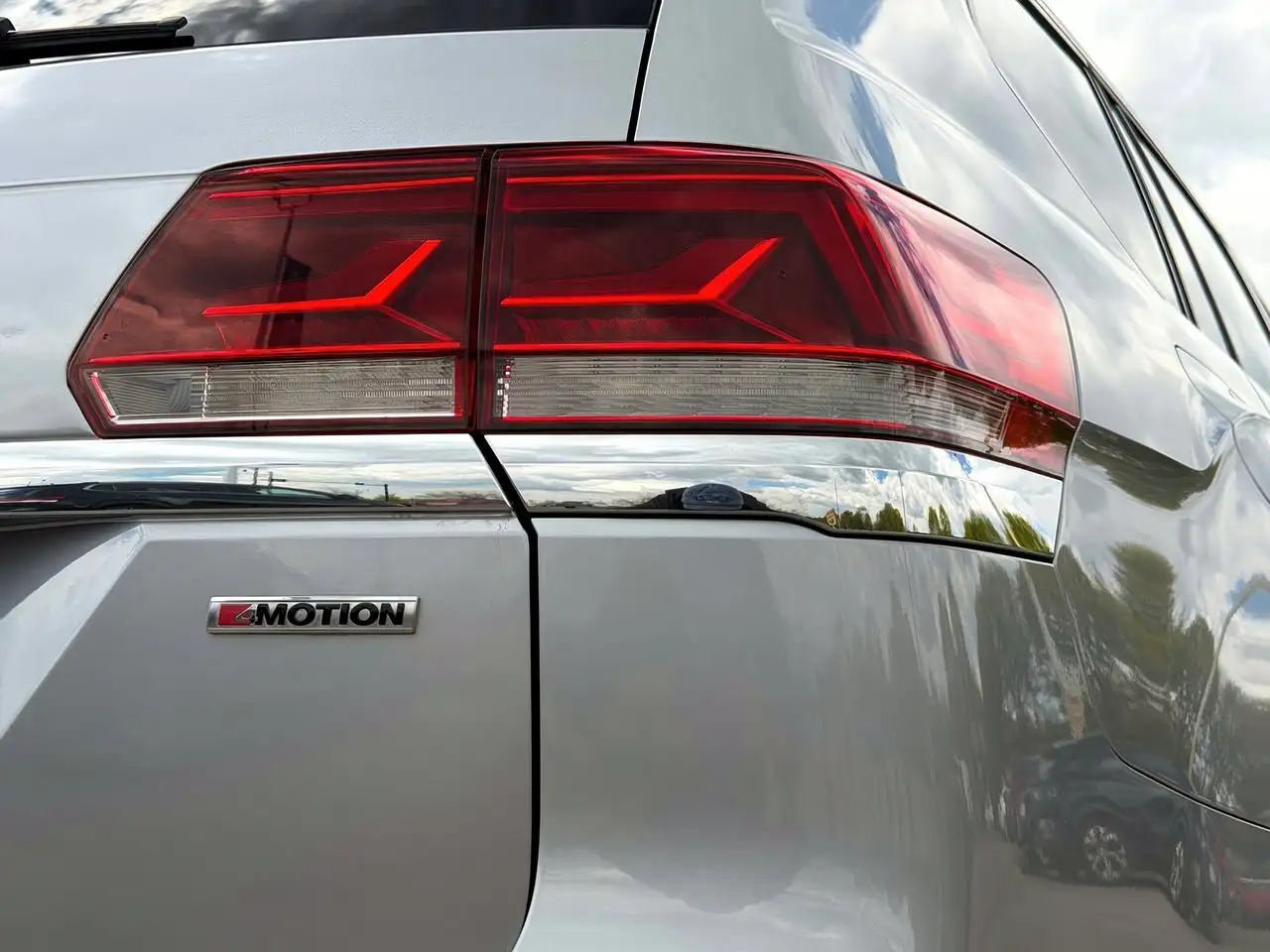 Volkswagen Atlas снимка Volkswagen Atlas