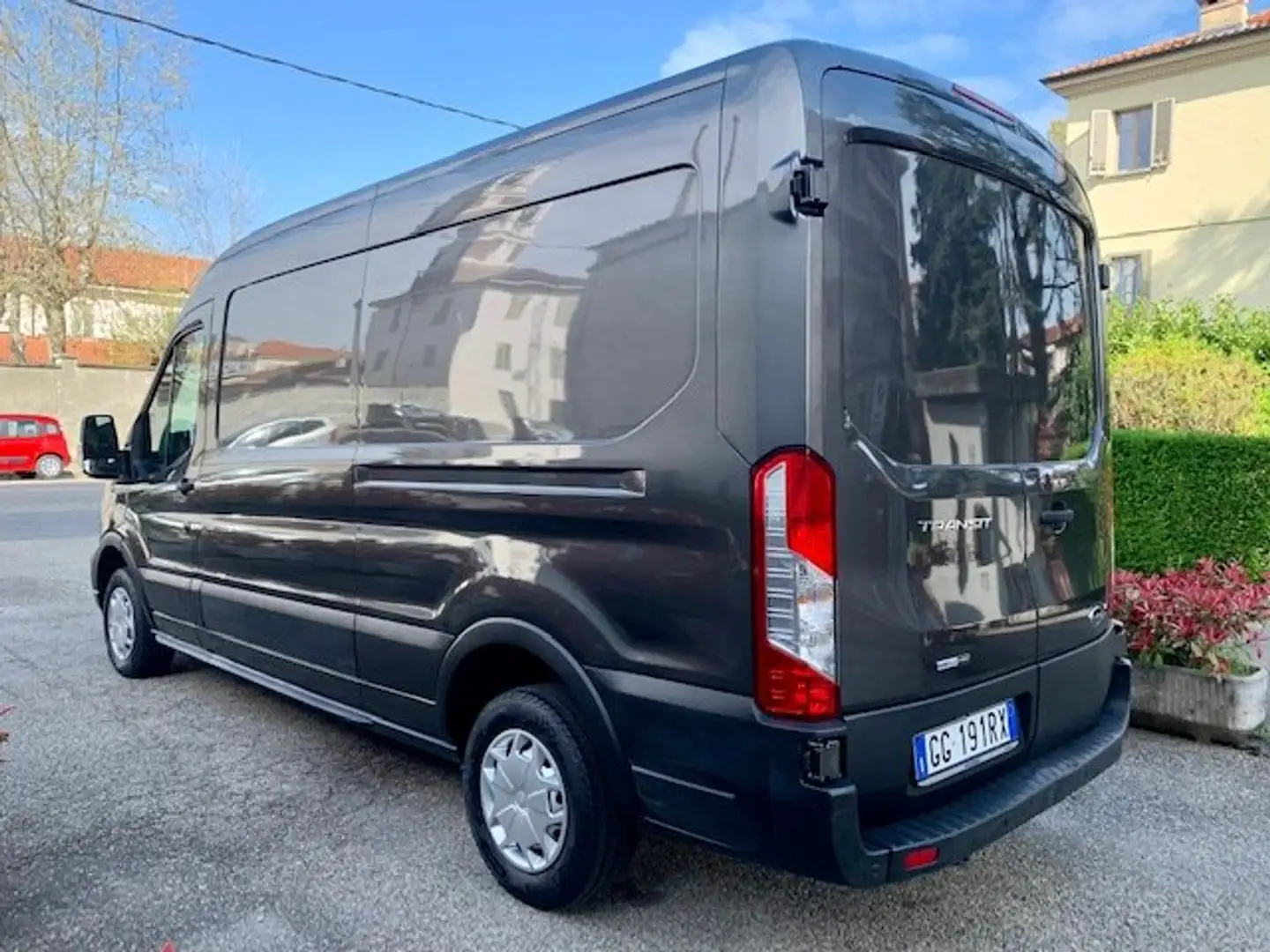 Ford Transit 310 L3H2 2.0 Eco MHEV 130cv Gris - 2