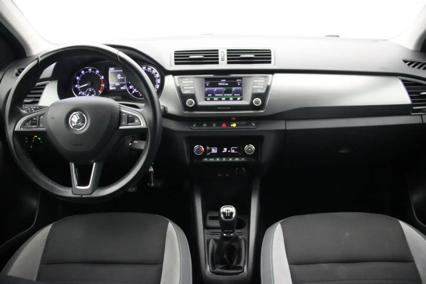 Skoda Fabia 1.2 TSI Joy - Cruise, Clima, Stoelverw. Trekhaak Zwart - 2
