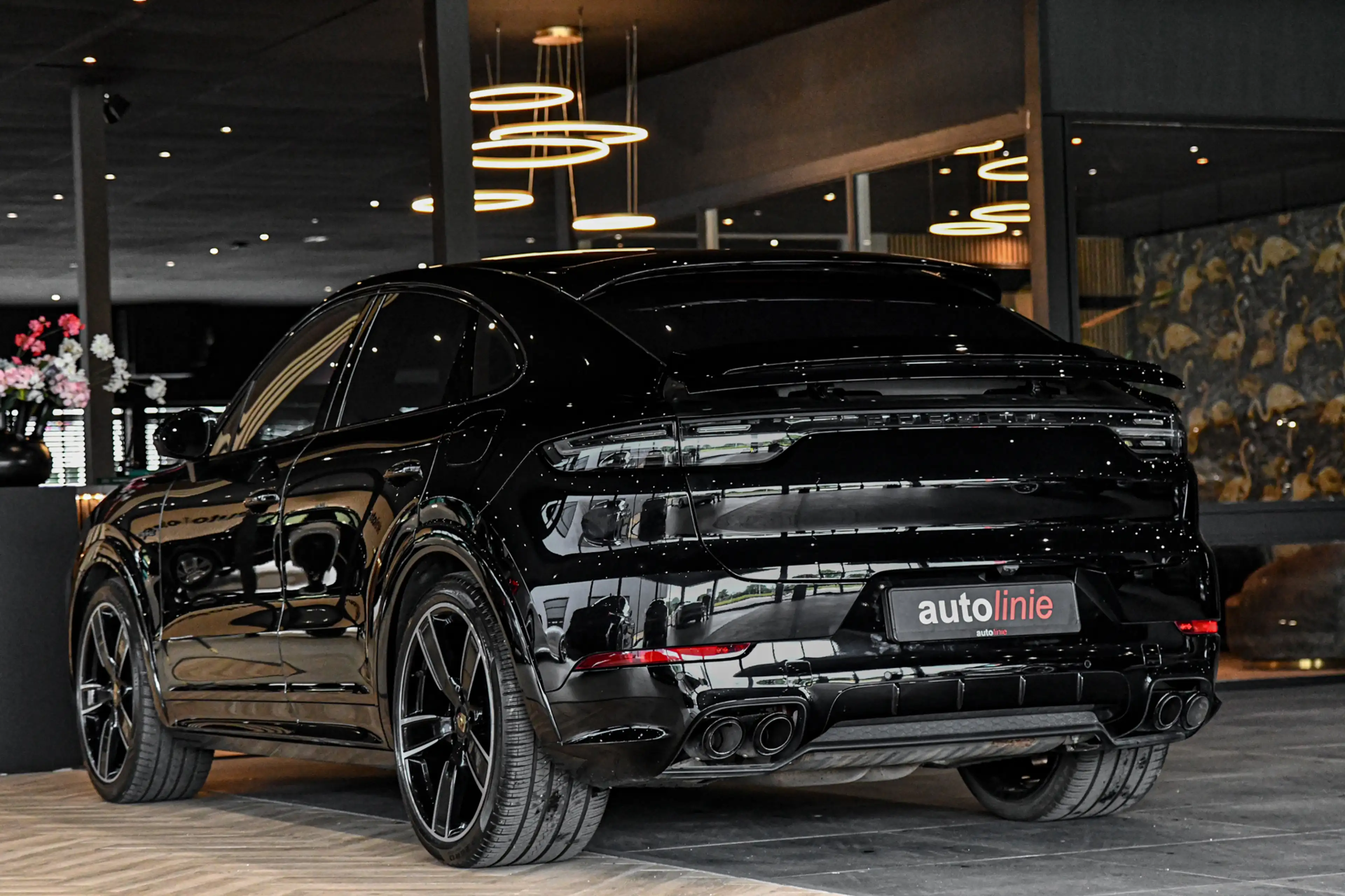 Porsche Cayenne Coupé 3.0 E-Hybrid Sport Design Platinum, Chrono, — photo 2