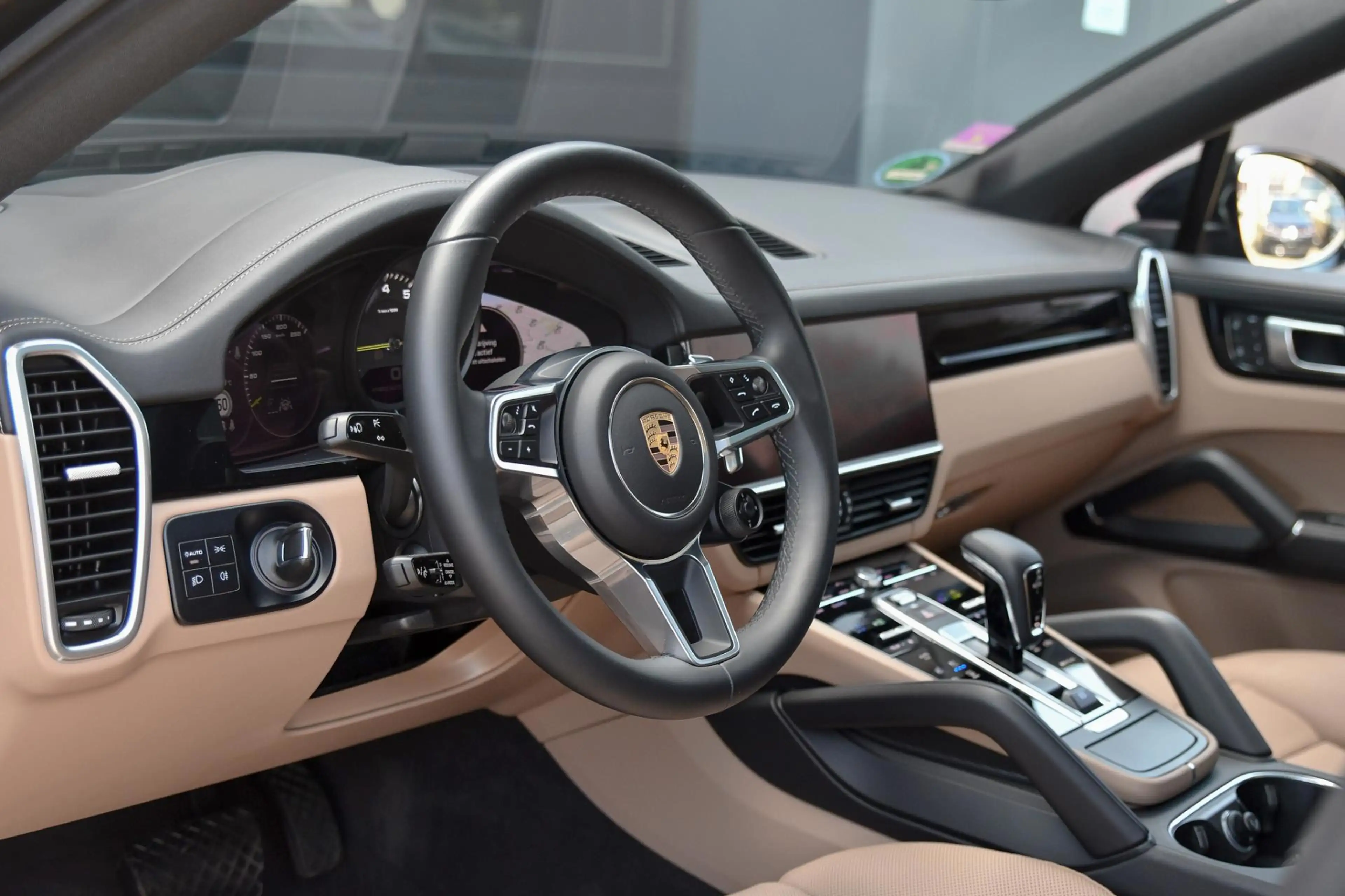 Porsche Cayenne Coupé 3.0 E-Hybrid Sport Design Platinum, Chrono, — photo 28