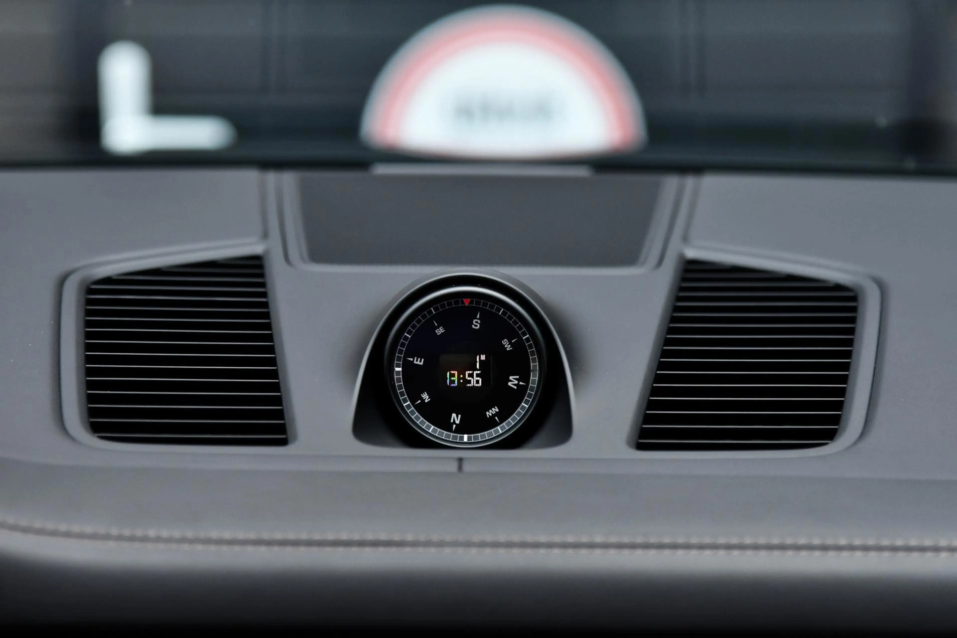 Porsche Cayenne Coupé 3.0 E-Hybrid Sport Design Platinum, Chrono, — photo 19