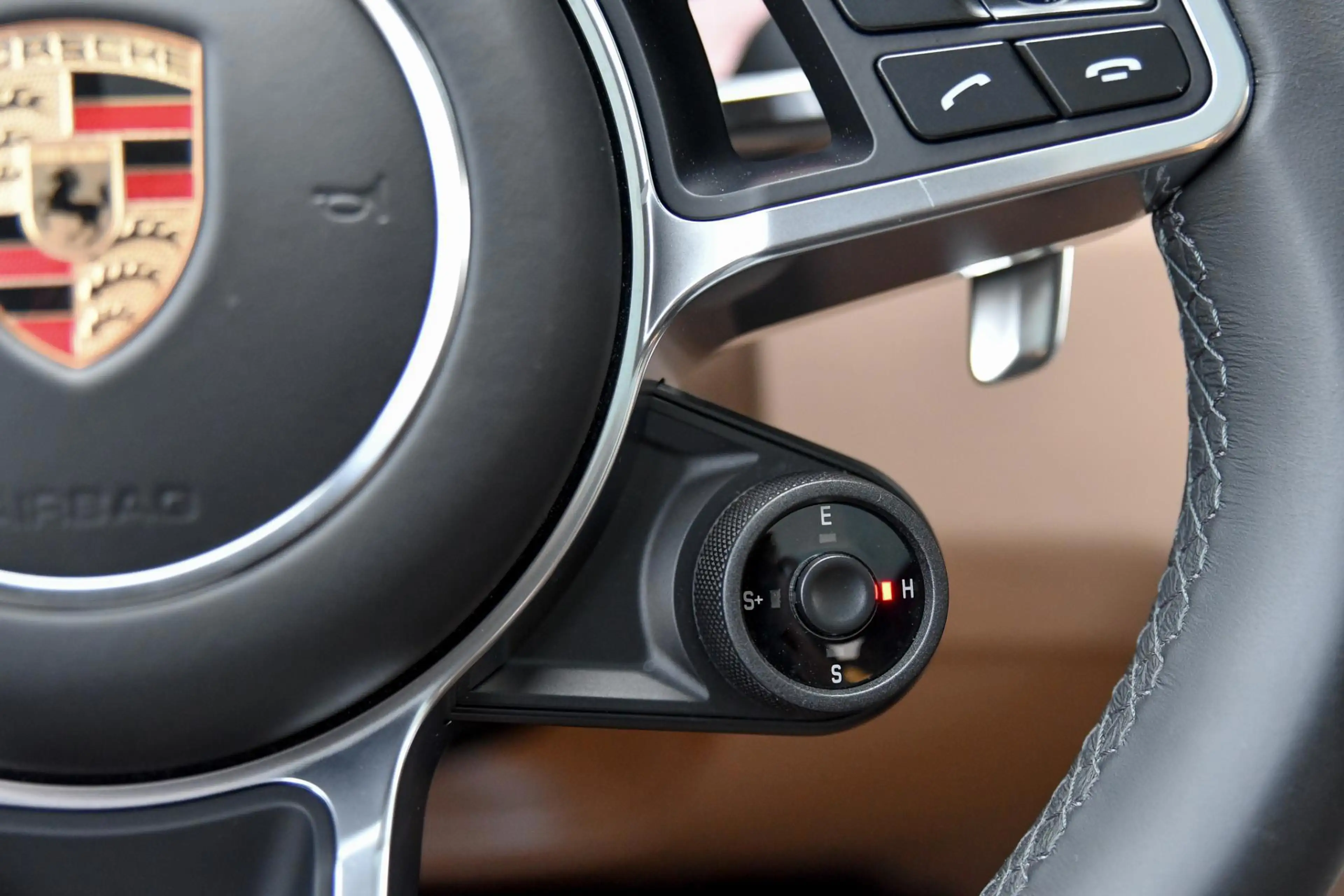 Porsche Cayenne Coupé 3.0 E-Hybrid Sport Design Platinum, Chrono, — photo 31