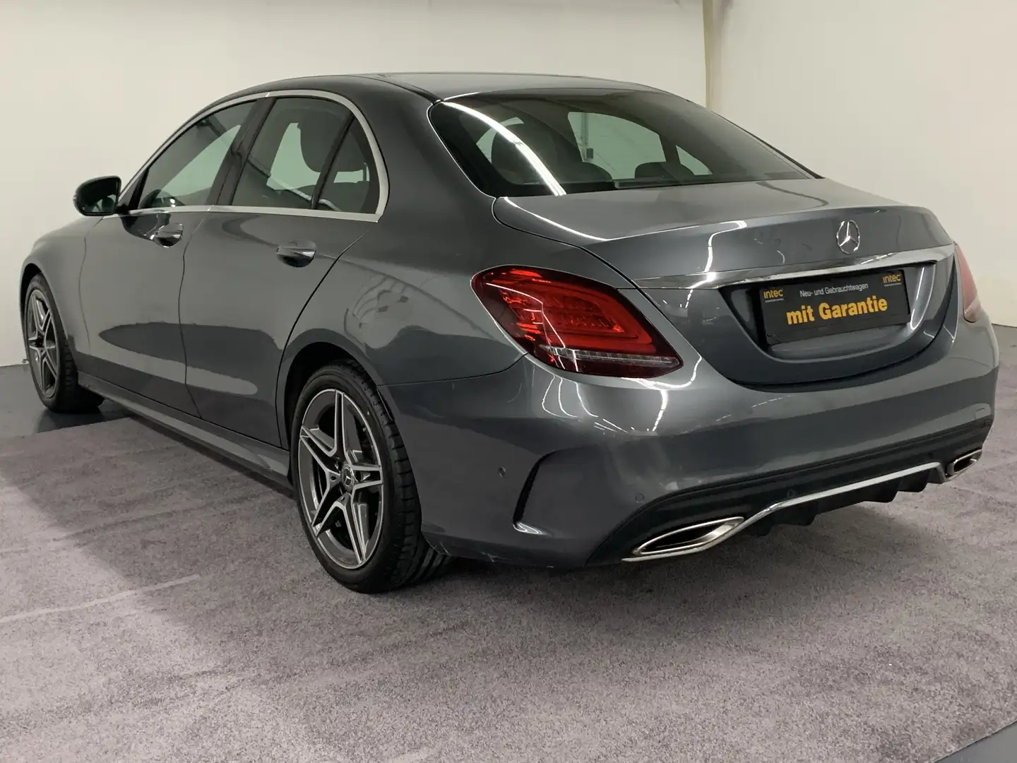 Mercedes-Benz C 180 AMG Line Gris - 1