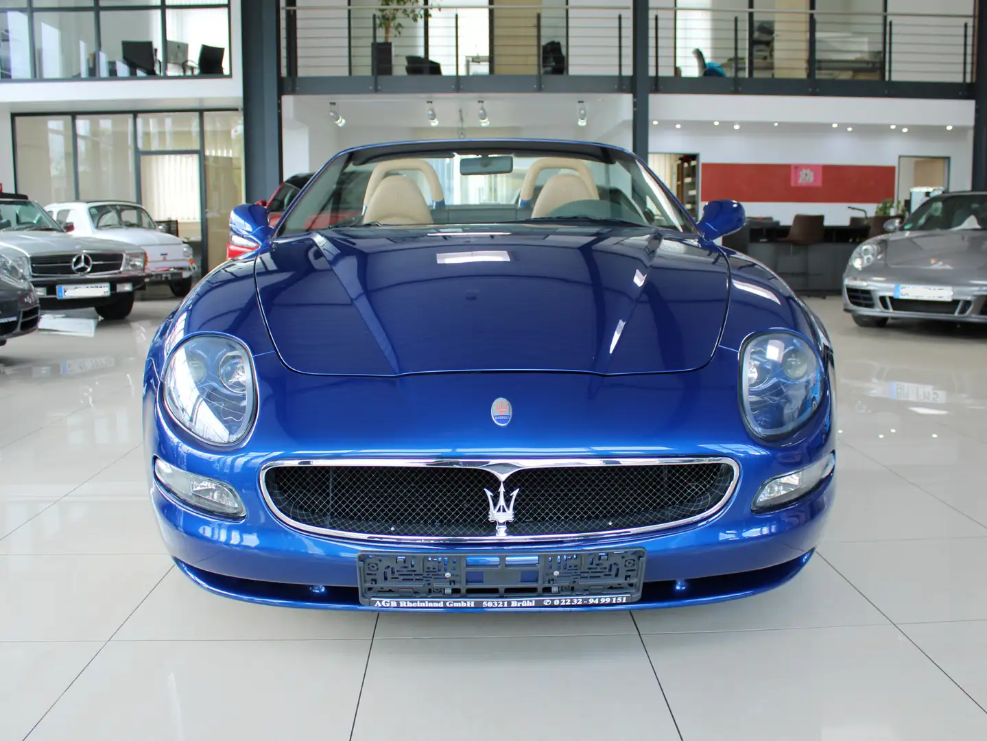 Maserati Spyder 4200 CAMBIOCORSA V8 390PS F1-AUT LEDER NAVI ALU18" Modrá - 2