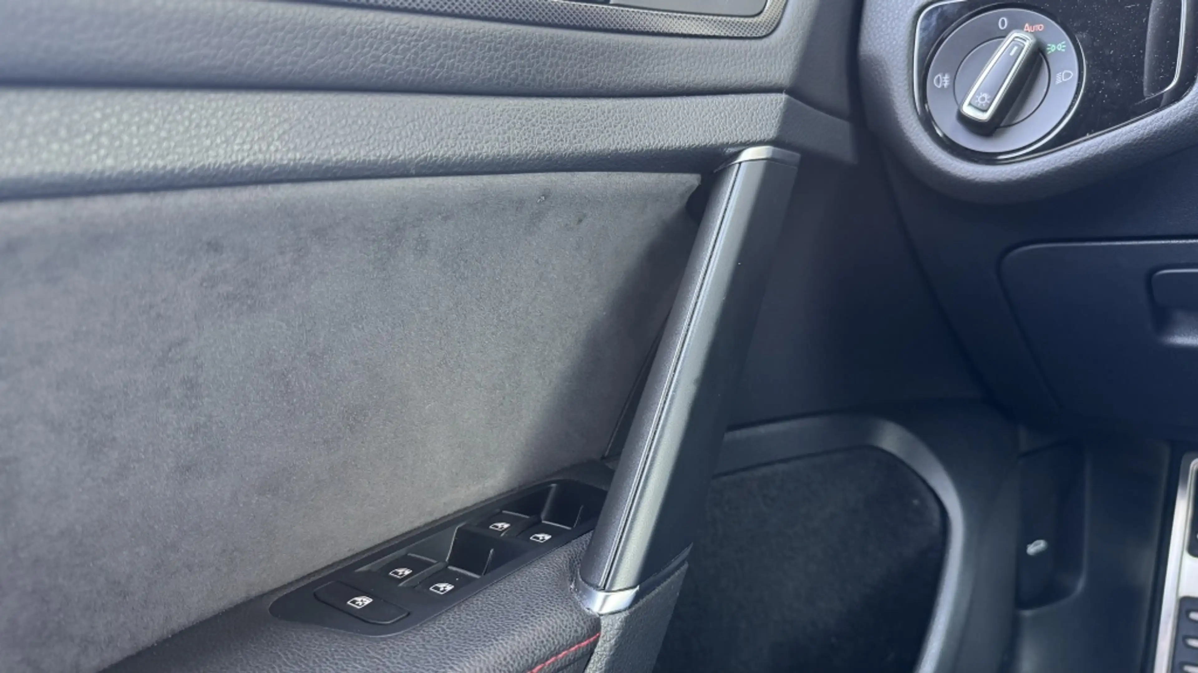 Volkswagen Golf GTI 2.0 TSI TCR | Pano | Camera | Virtual — photo 23