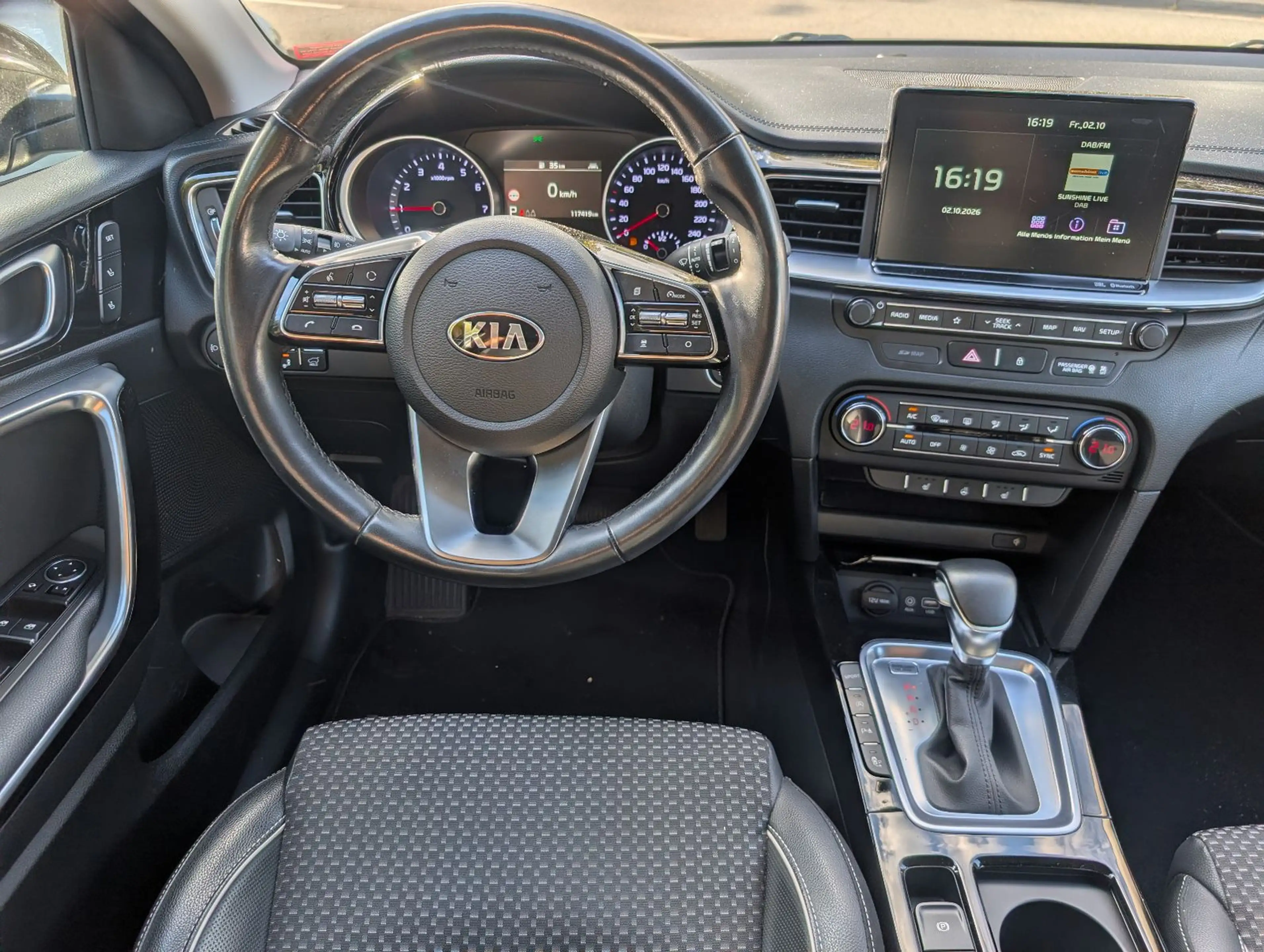 Kia Ceed SW / cee'd SW cee'd 1.4-T SW SPIRIT 2019 AUTOMATIK LED NAVI — photo 4
