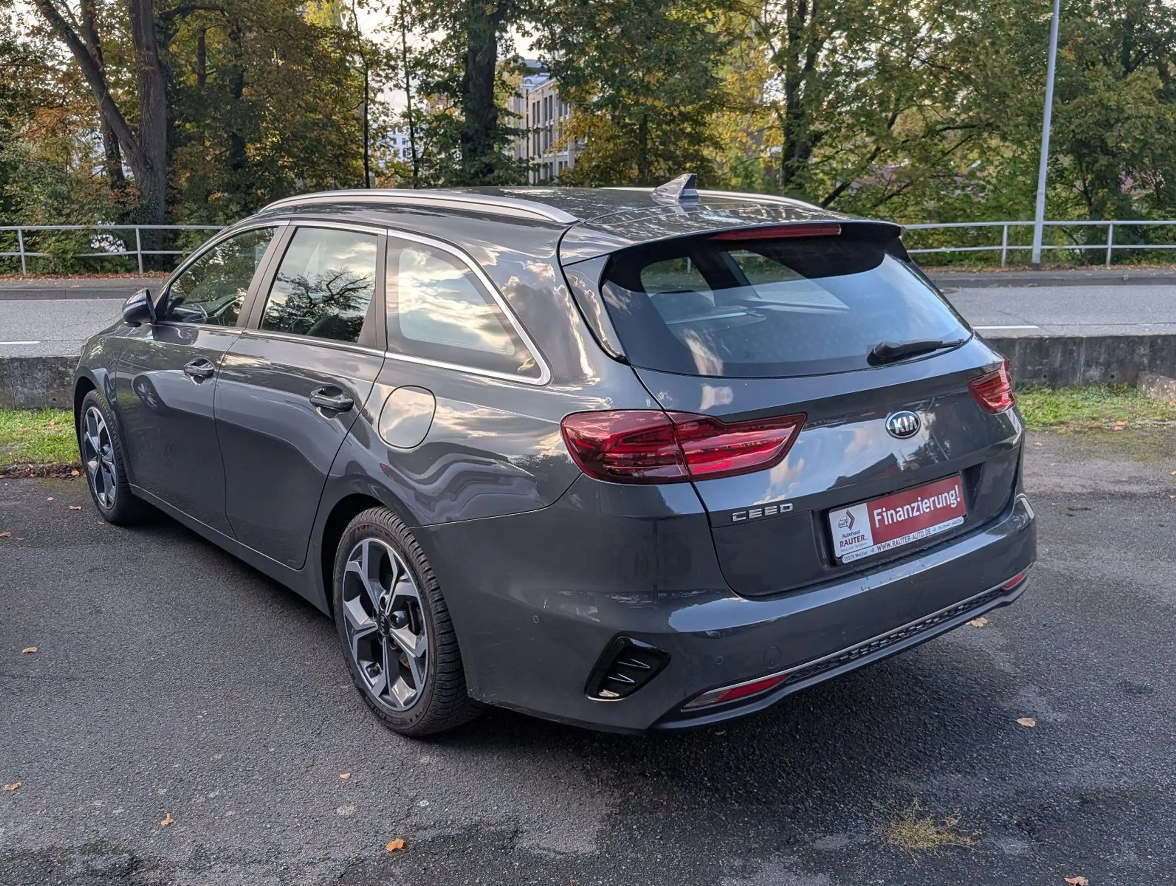 Kia Ceed SW / cee'd SW cee'd 1.4-T SW SPIRIT 2019 AUTOMATIK LED NAVI — photo 14