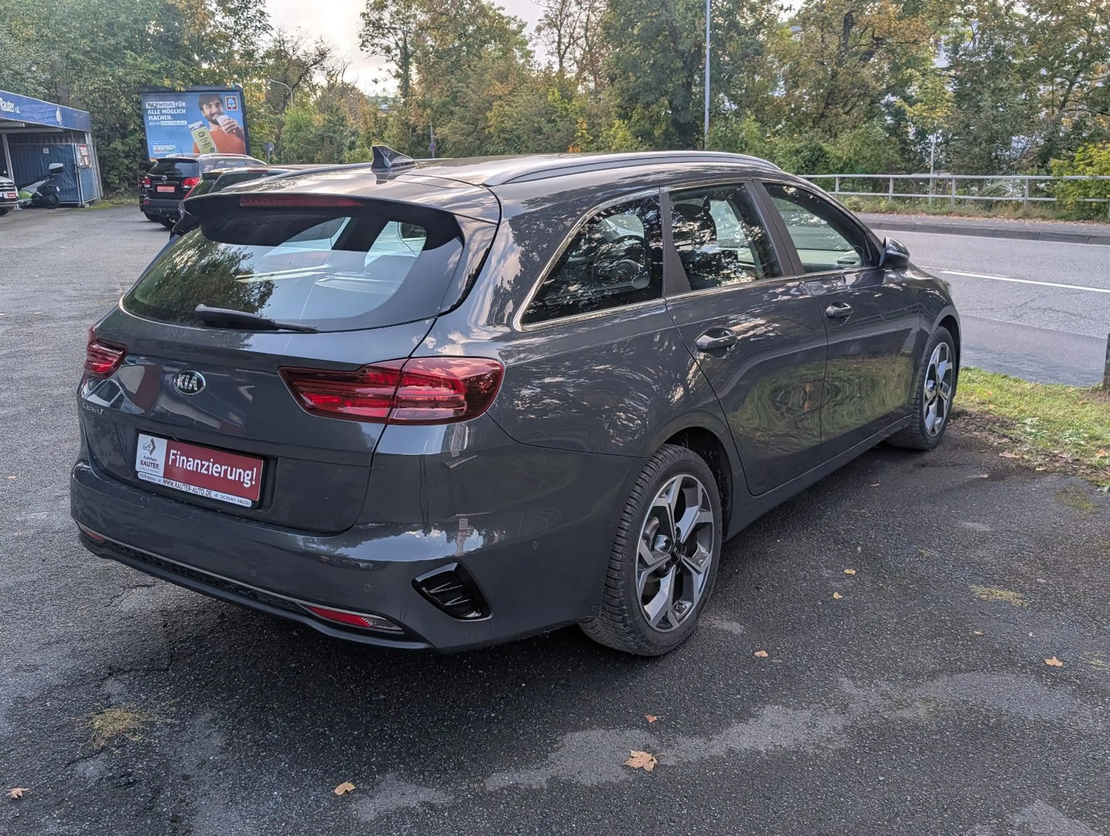Kia Ceed SW / cee'd SW cee'd 1.4-T SW SPIRIT 2019 AUTOMATIK LED NAVI — photo 2