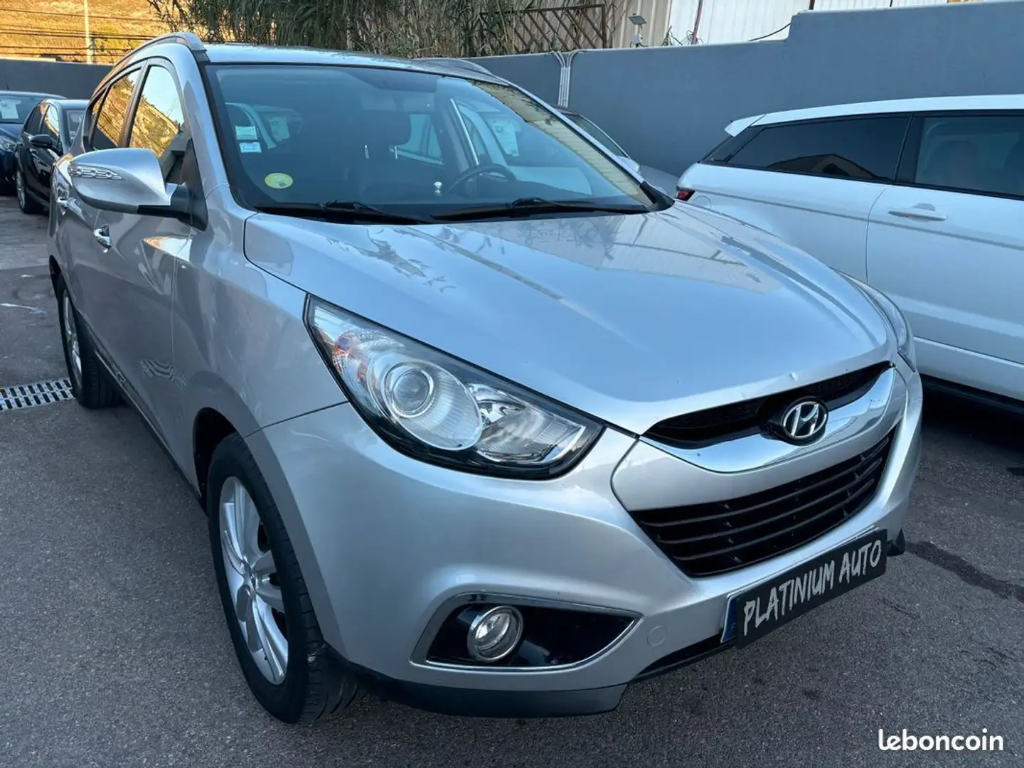 Hyundai iX35 2.0 Crdi 136 4WD Pack Edition Gris - 2