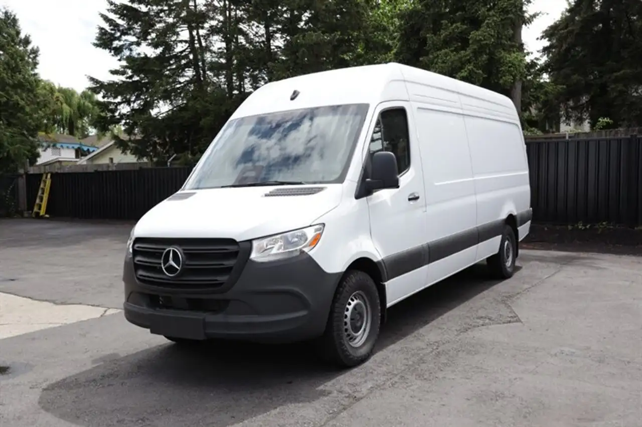 2025 Mercedes-Benz Sprinter