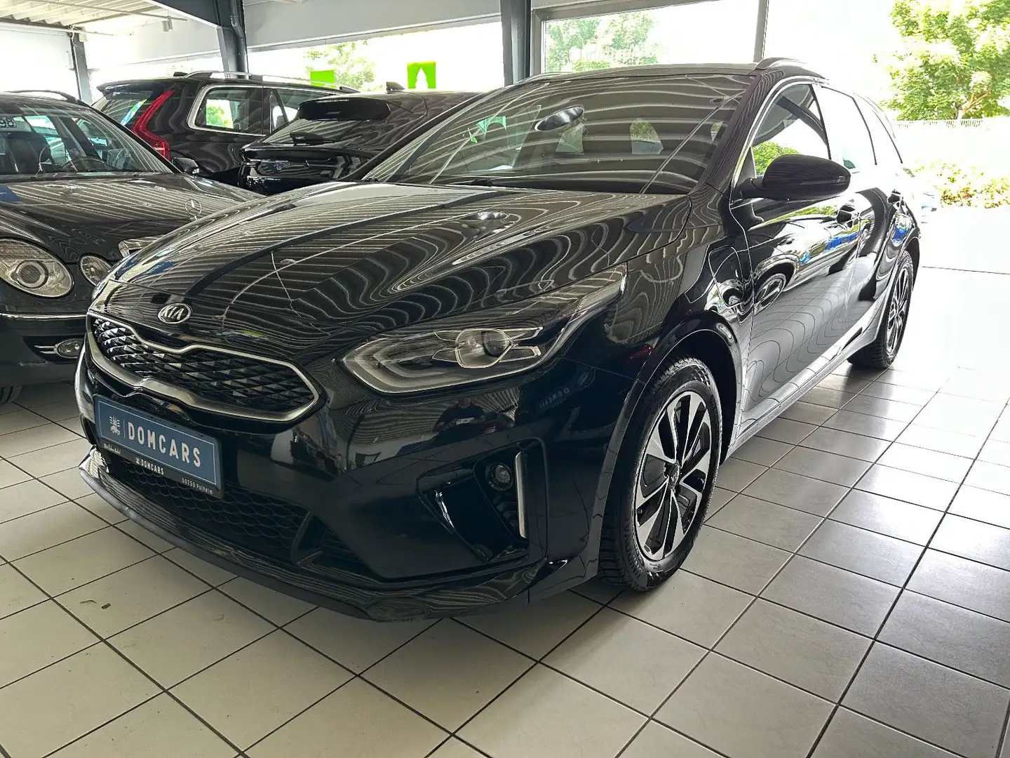Kia Ceed SW / cee'd SW VISION/AUTOMATIK/GARANTIE/AHK/ Schwarz - 2