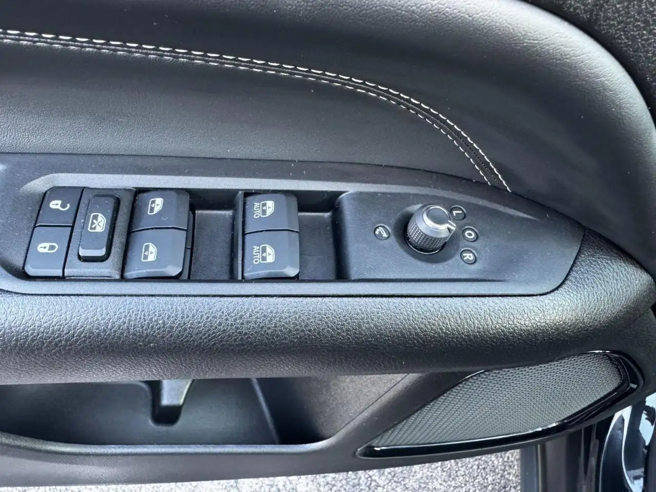Jeep Compass 1.3 T4 190CV PHEV 4XE LIMITED+NAV+PELLE+R.CAM+LED!, миниатюра 22
