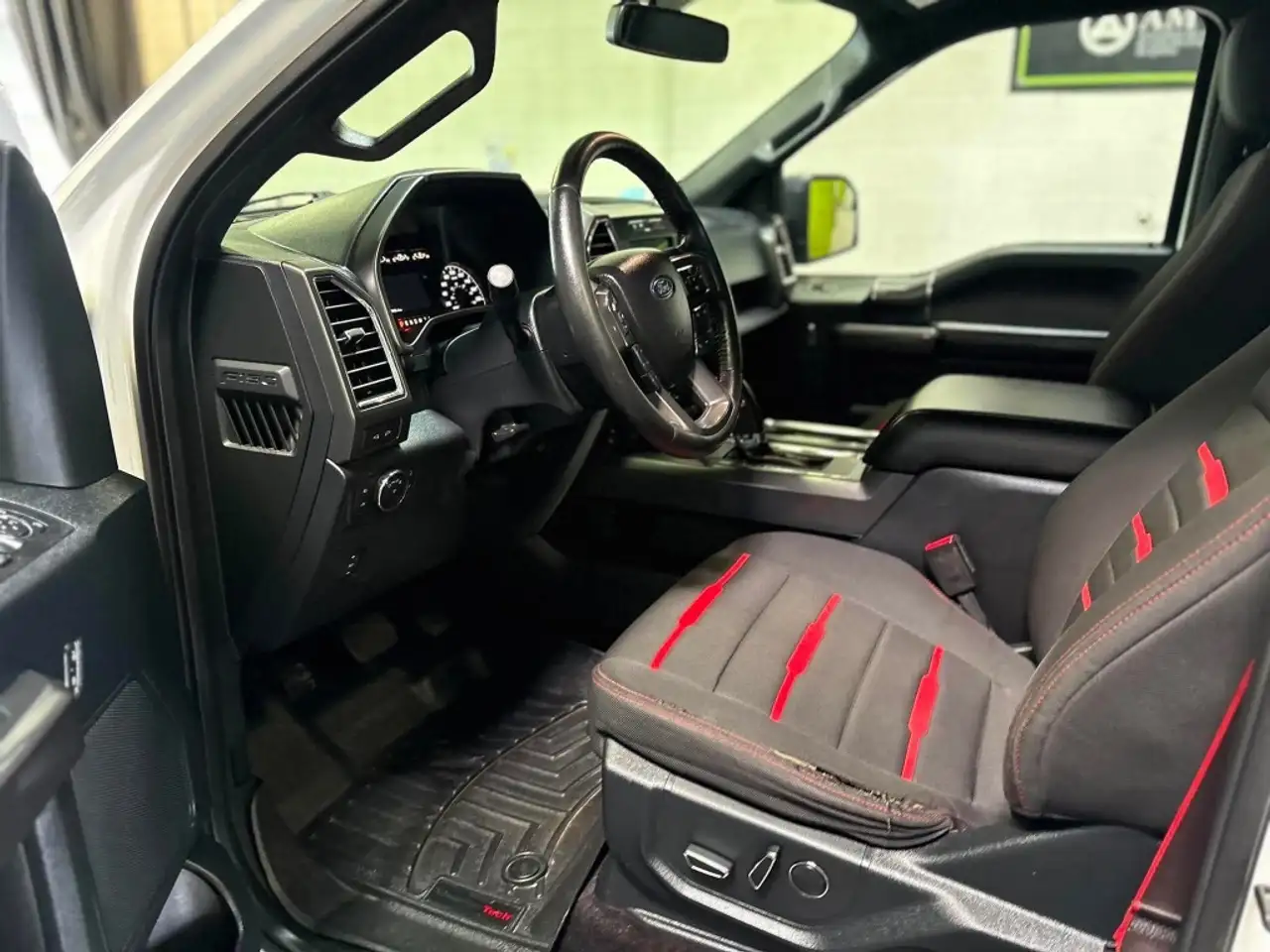 Ford F 150 снимка Ford F 150