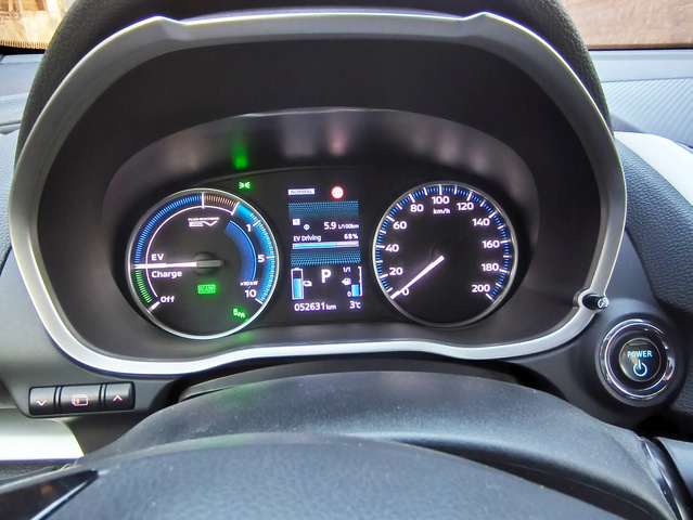 Imagine Mitsubishi Eclipse Cross Plug-In Hybrid 4WD Plus