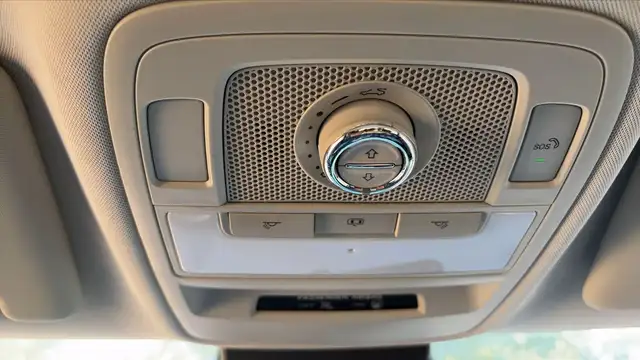 MG ZS view 29
