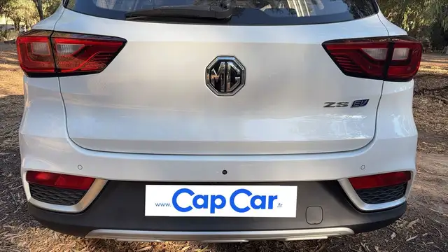 MG ZS view 21