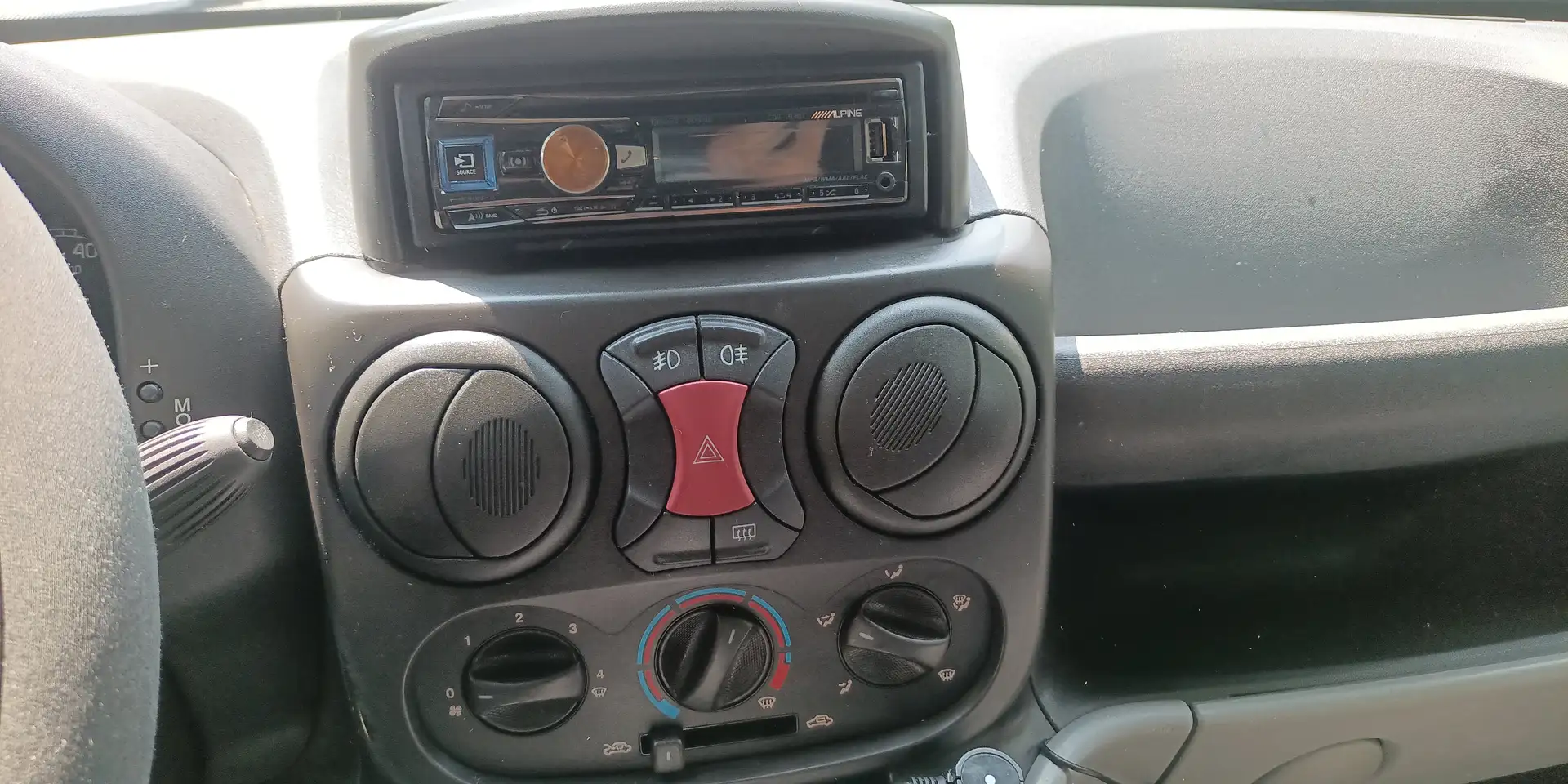 Fiat Doblo Doblo Cargo 1.3 JTD Cargo JTD 223.117.2 Grün - 2