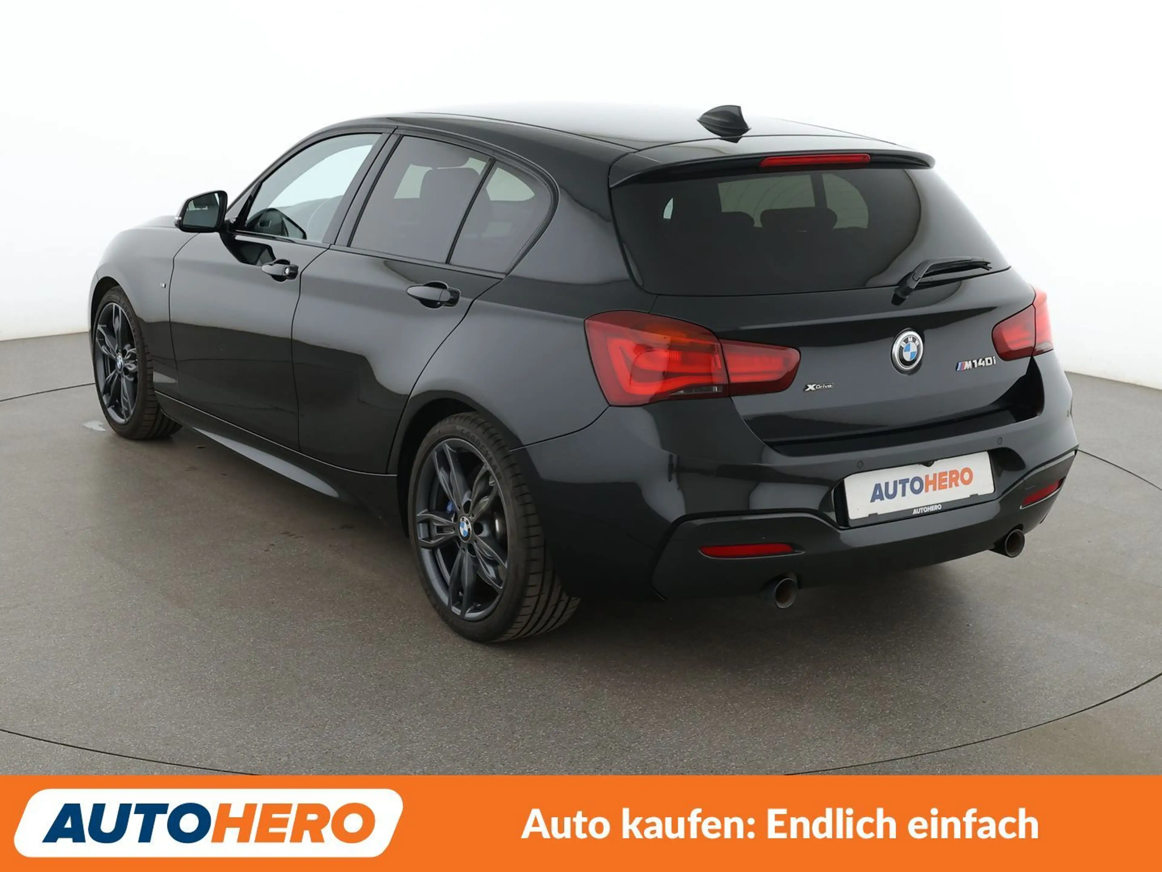 BMW 140 M140i xDrive Special Edition Aut.*NAVI*LED*CAM* — photo 4