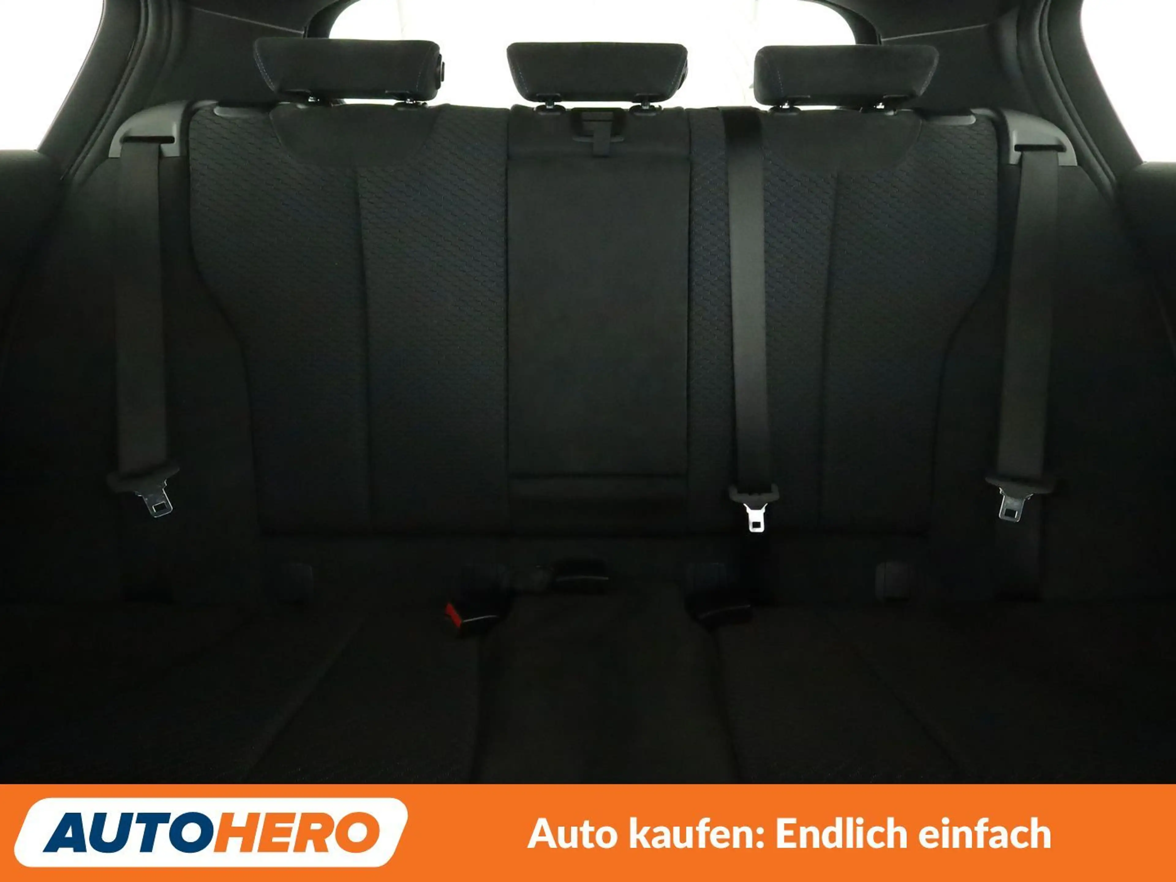 BMW 140 M140i xDrive Special Edition Aut.*NAVI*LED*CAM* — photo 15