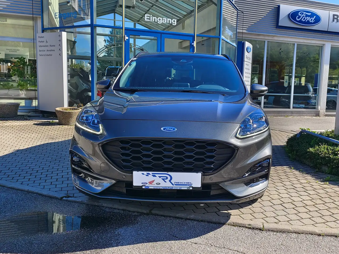 Ford Kuga Plug-In Hybrid ST-Line X Grau - 2