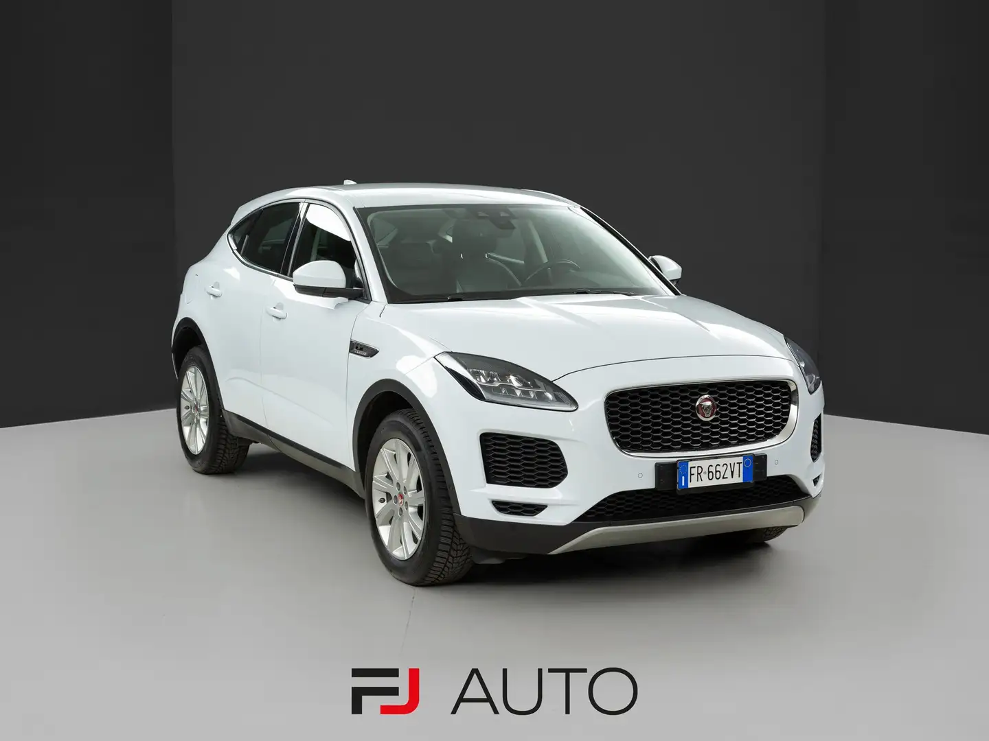 Jaguar E-Pace 2.0d i4 S AWD 150cv auto Bianco - 1