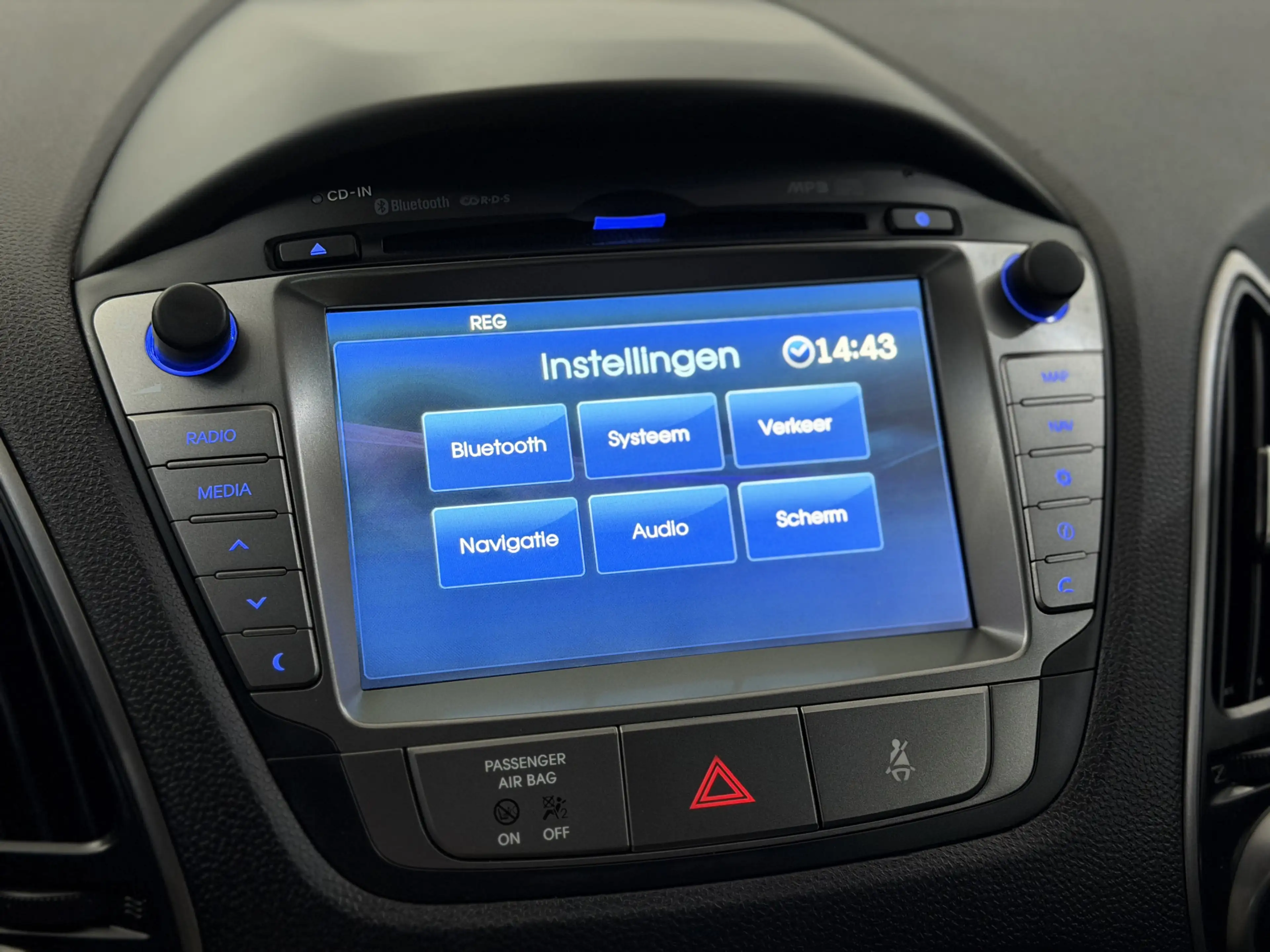 Hyundai iX35 2.0i Business Edition Camera, Navi, Cruise control — photo 20
