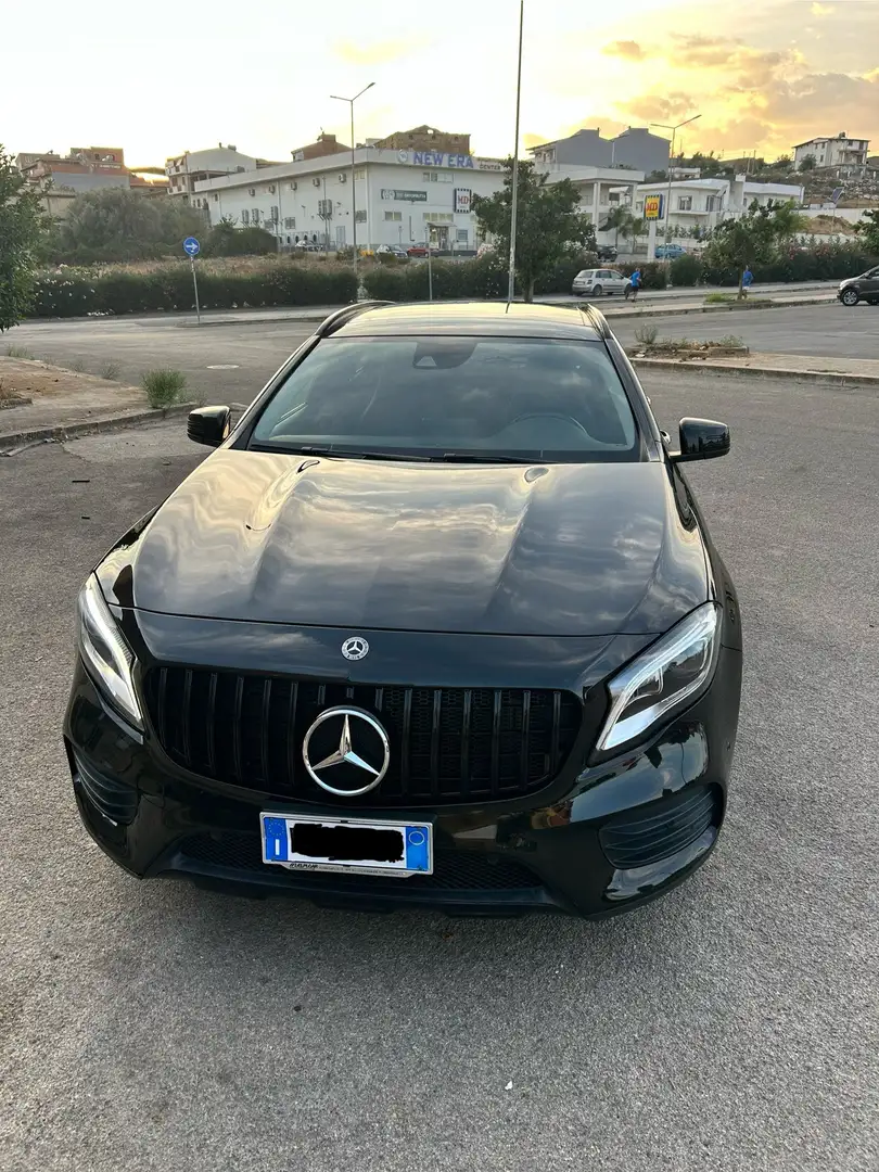 Mercedes-Benz GLA 200 d Night Edition auto - 2