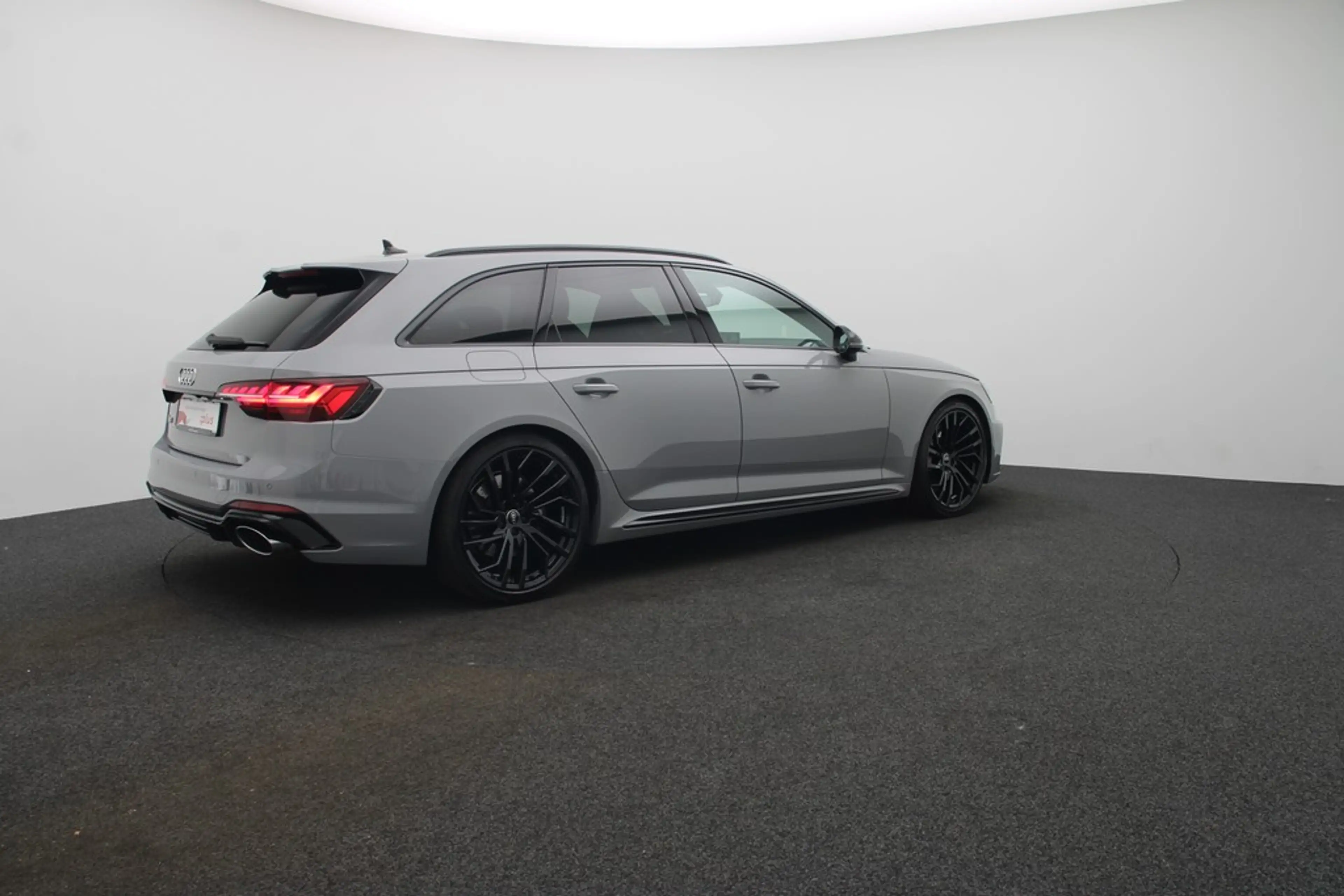 Audi RS4 RS 4 Avant 2.9 TFSI quattro . LED Navi AHK — photo 5