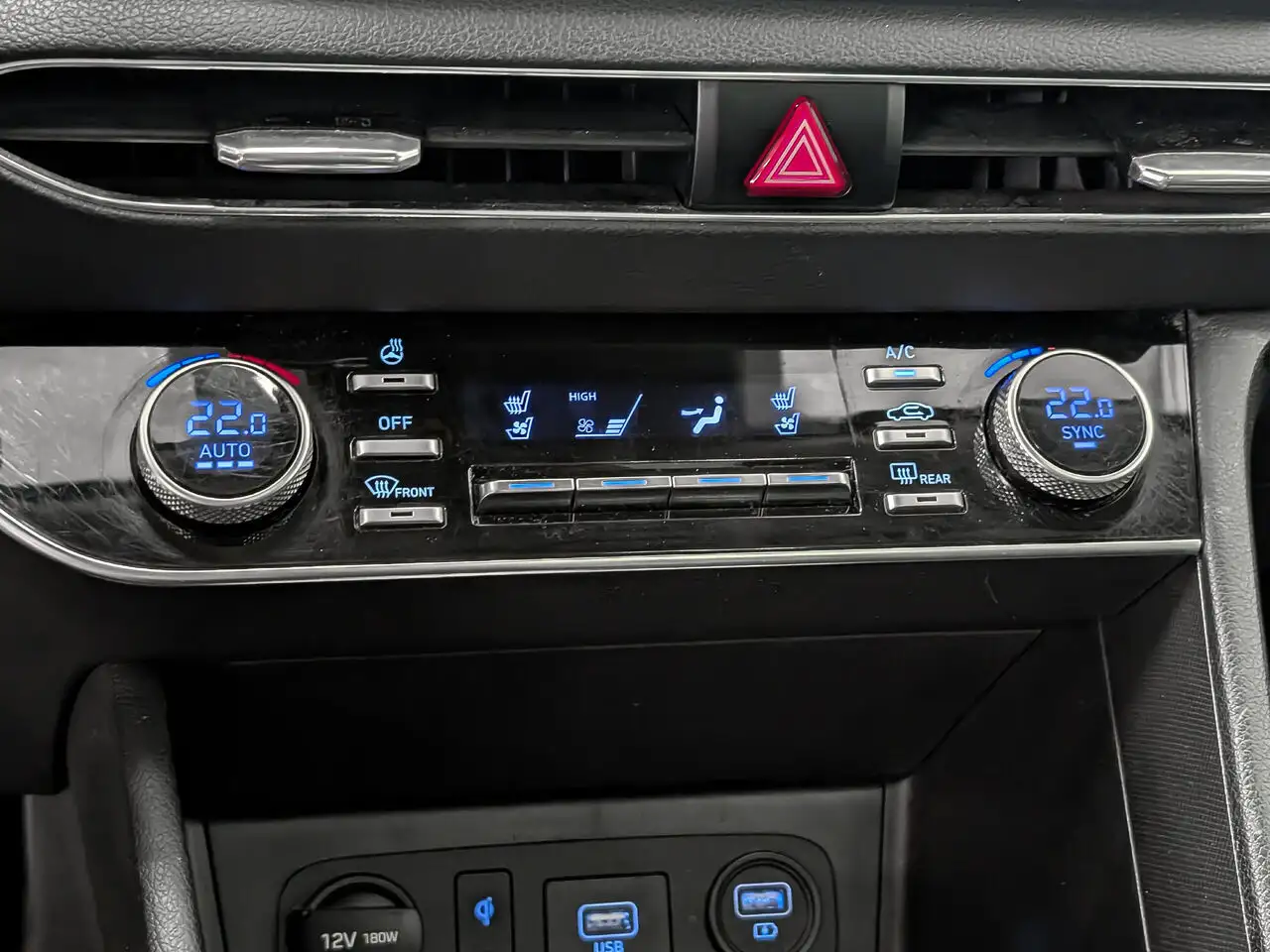 Hyundai SONATA снимка Hyundai SONATA