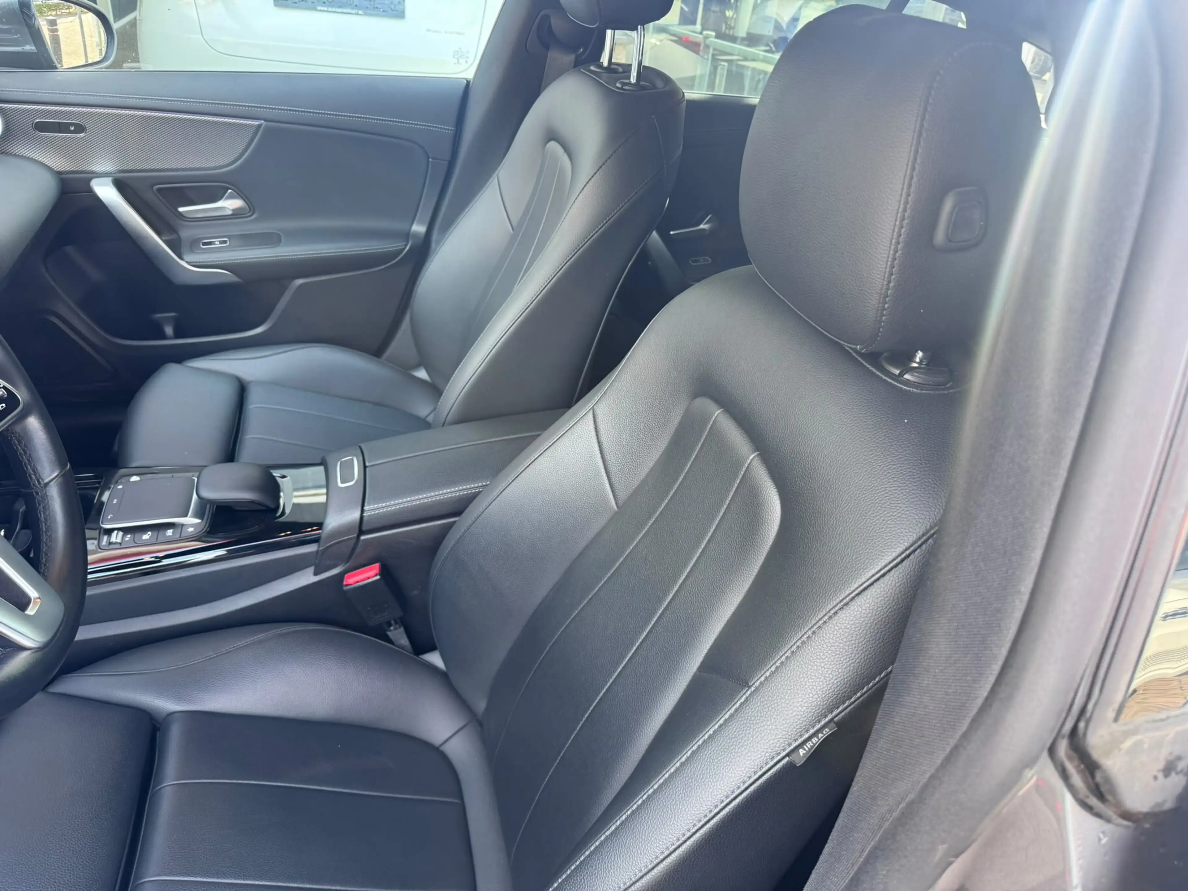 Mercedes-Benz CLA 250 Shooting Brake e Business Solution Luxury Limited — photo 6