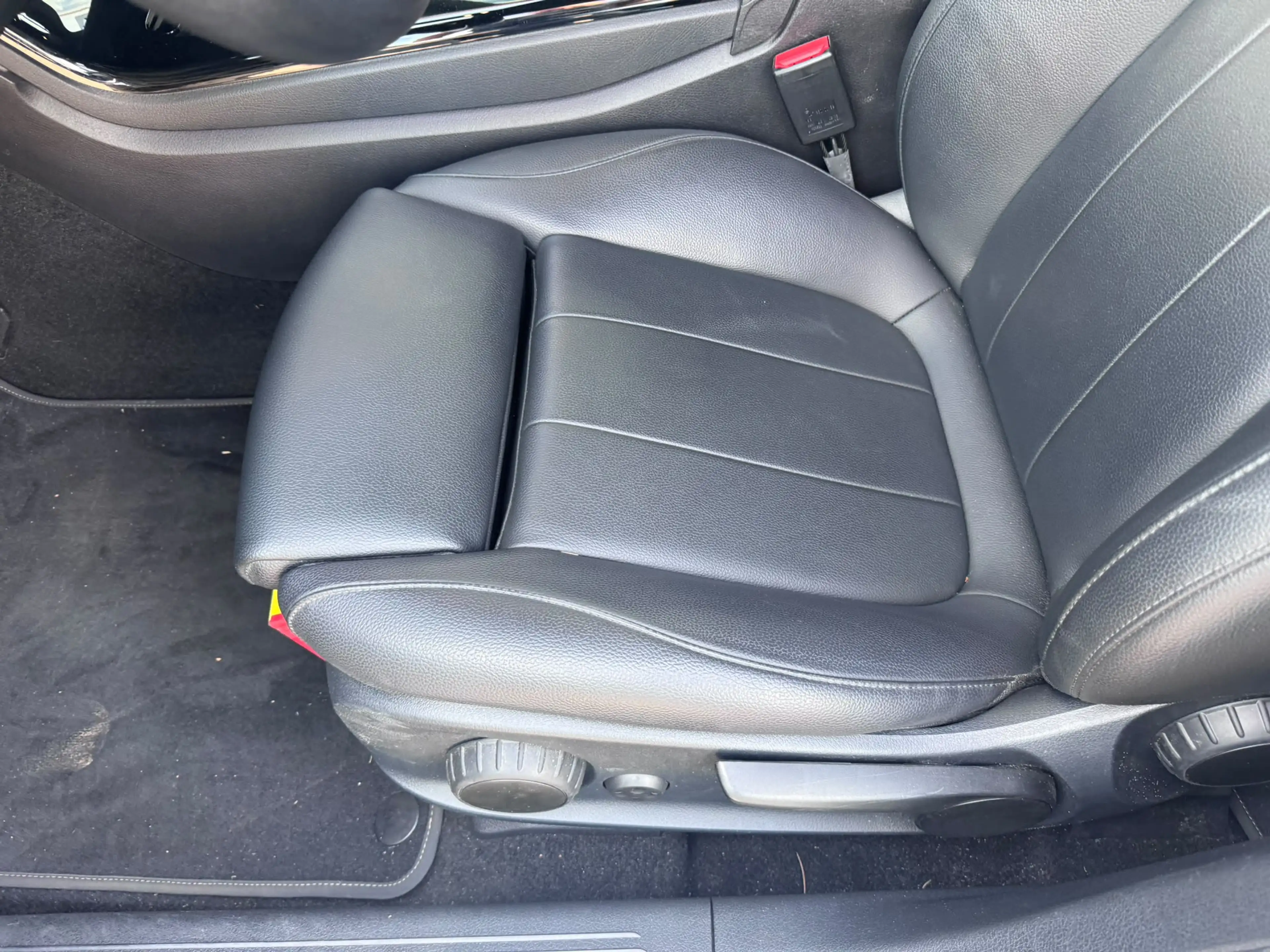 Mercedes-Benz CLA 250 Shooting Brake e Business Solution Luxury Limited — photo 7