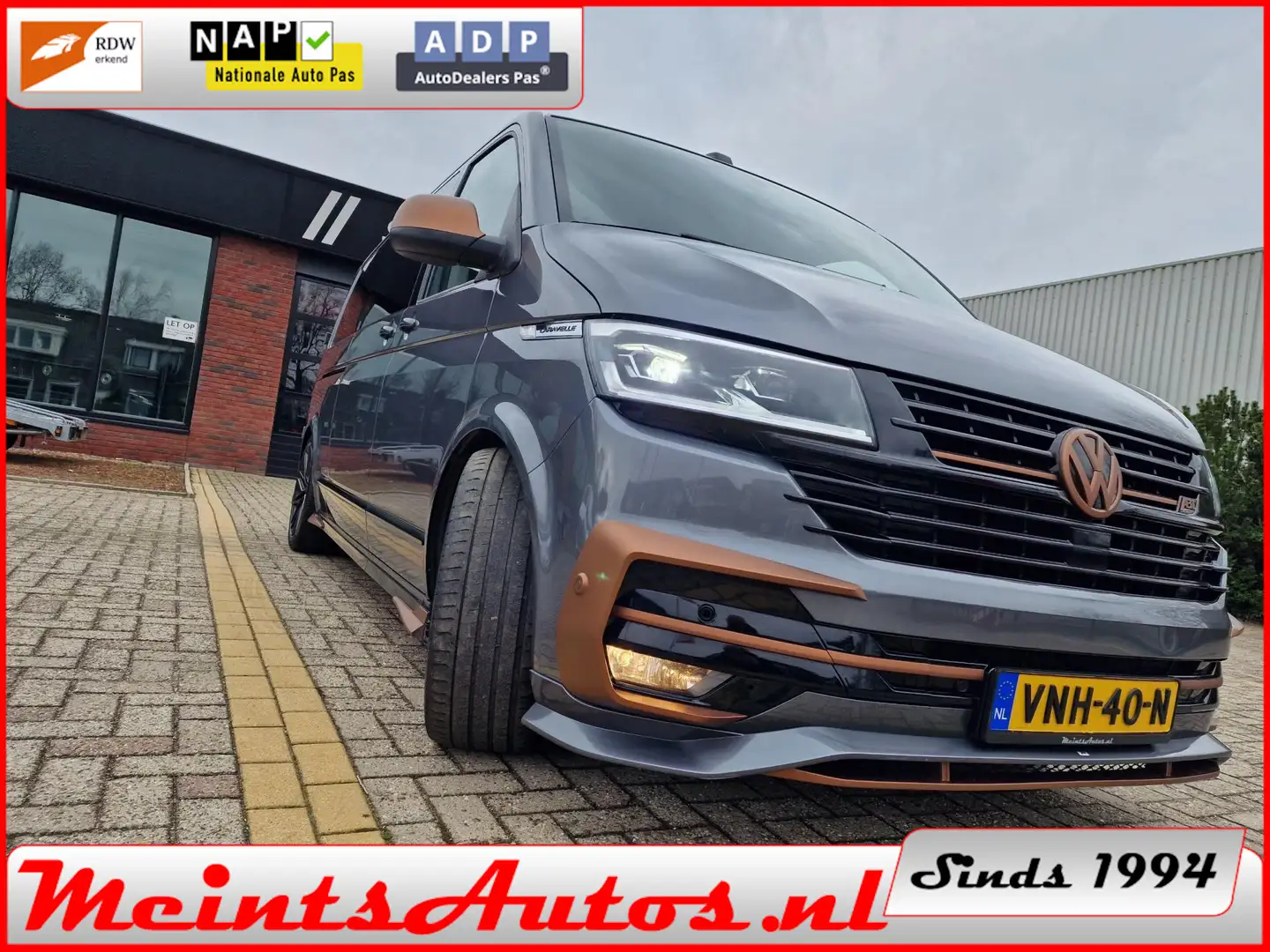 Volkswagen T6.1 Transporter 2.0 TDI 204Pk Caravelle 4-MOTION ABT DC Dubbele Ca Gris - 2