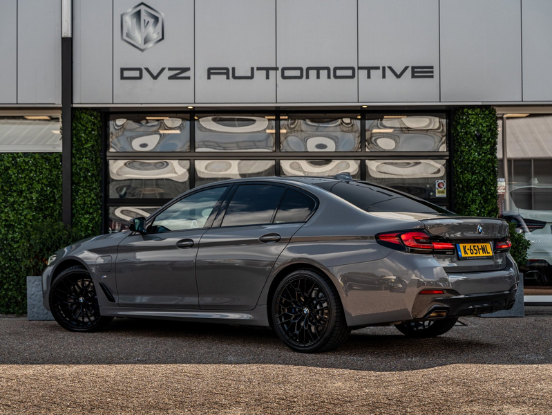 BMW 545 5-serie 545e xDrive High Executive | M-Sport | Pan — photo 9