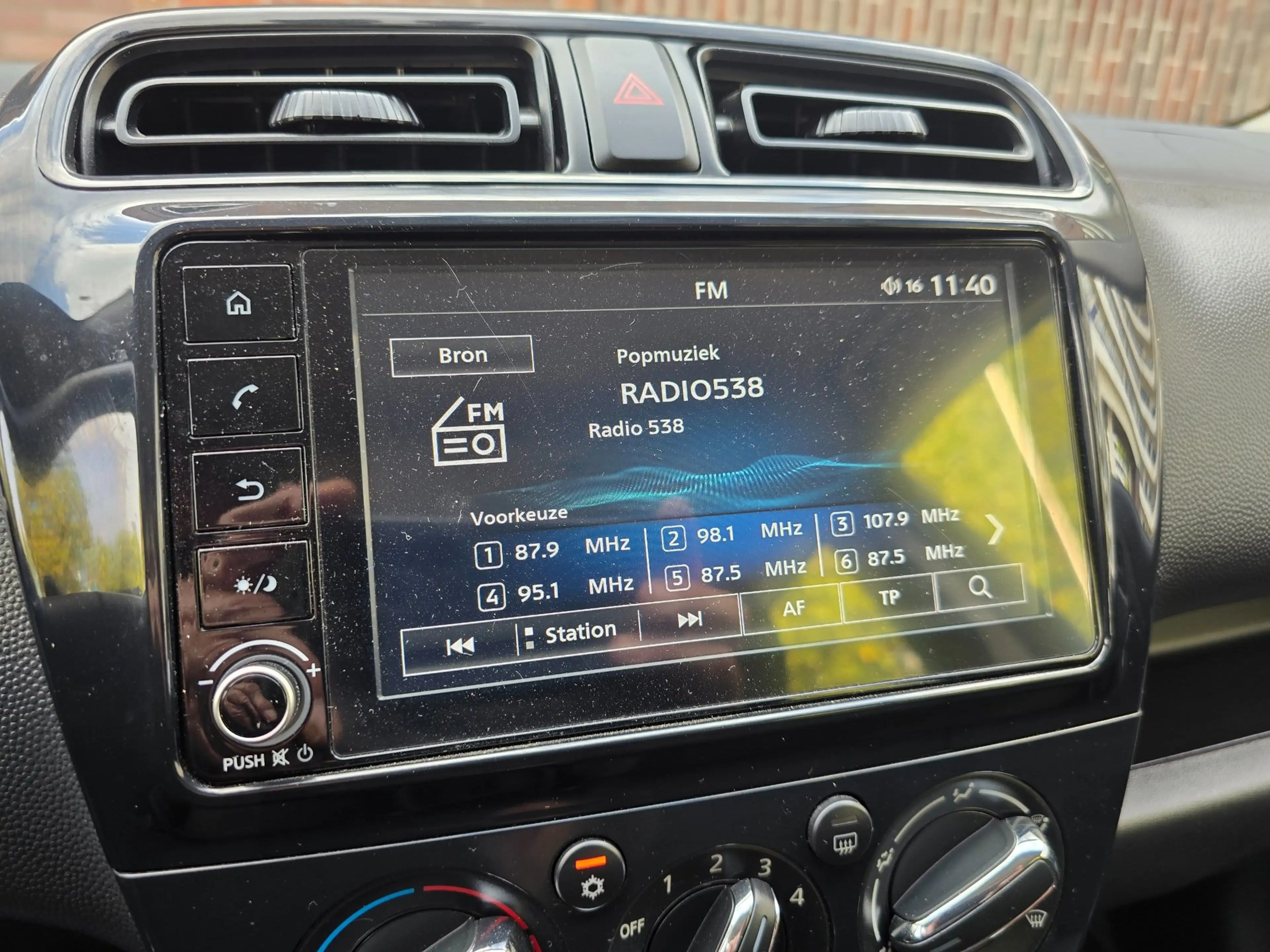 Mitsubishi Space Star Mitsubishi Space Star 1.2 Cool+ 5 Drs. Airco 1e ei — photo 23