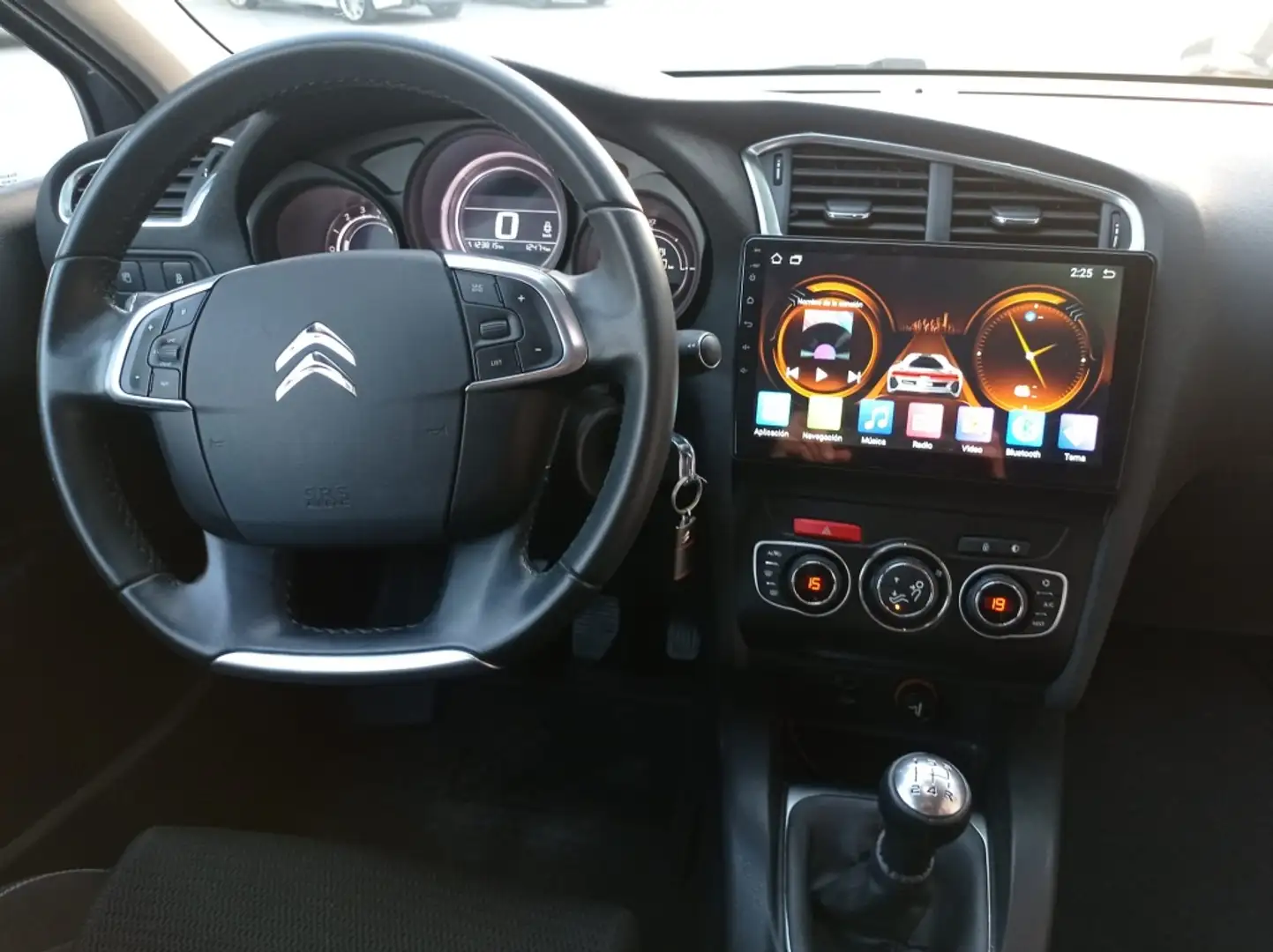 Citroen C4 1.6BlueHDI Live Edition 100 Gris - 2