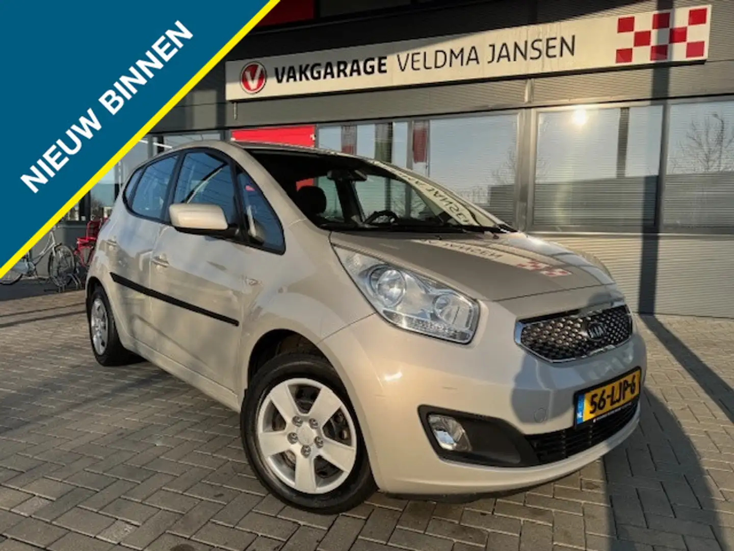 Kia Venga 1.4 CVVT X-TRA (HOGE INSTAP!) Gris - 1