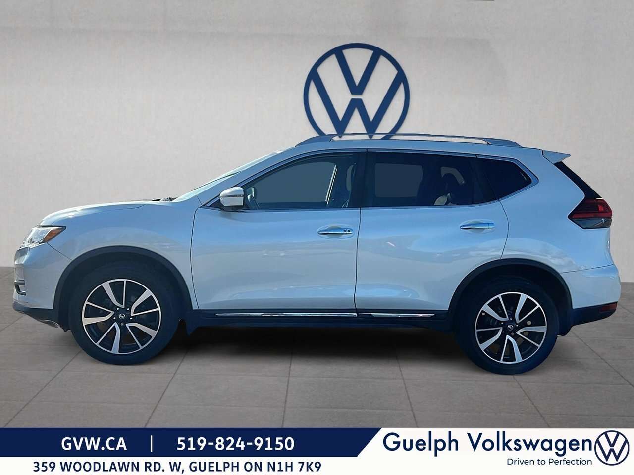2017 Nissan Rogue SV | One Owner — снимка 1